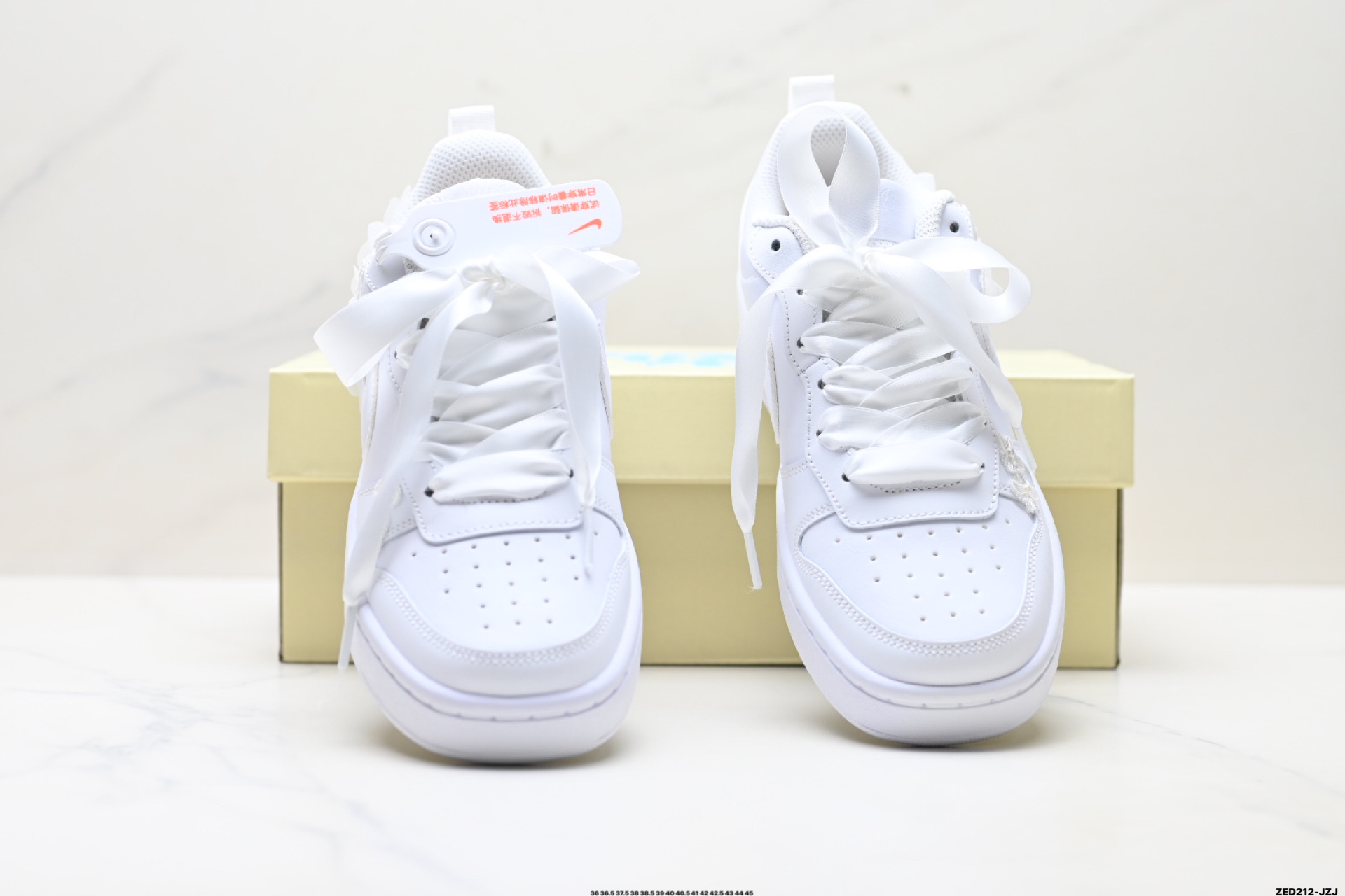 NIKE AIR FORCE 1‘07 LV8 HQ6998-200