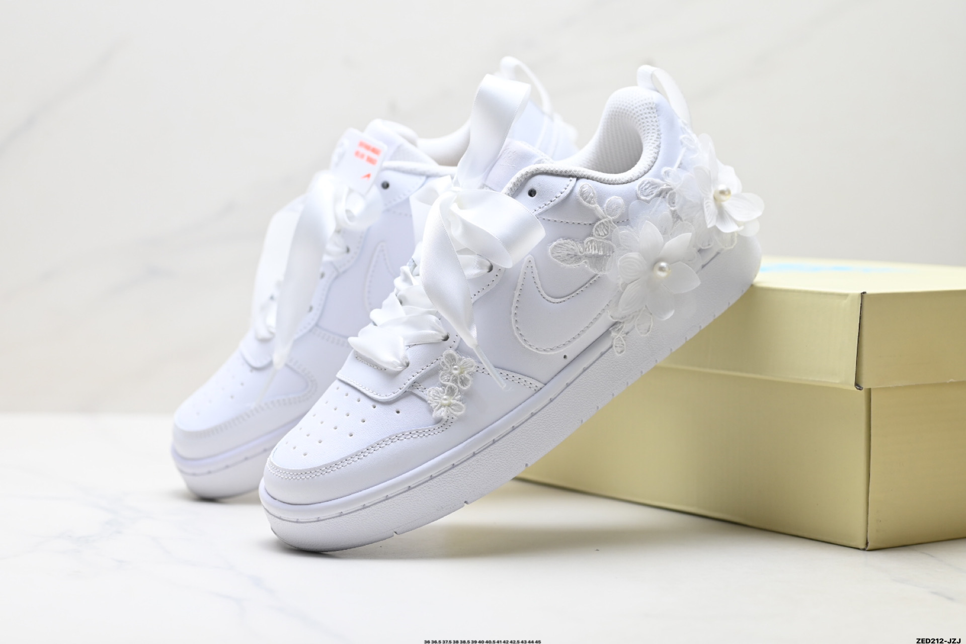 NIKE AIR FORCE 1‘07 LV8 HQ6998-200