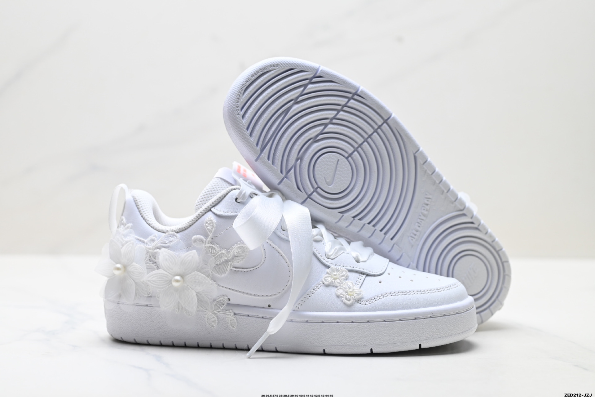 NIKE AIR FORCE 1‘07 LV8 HQ6998-200