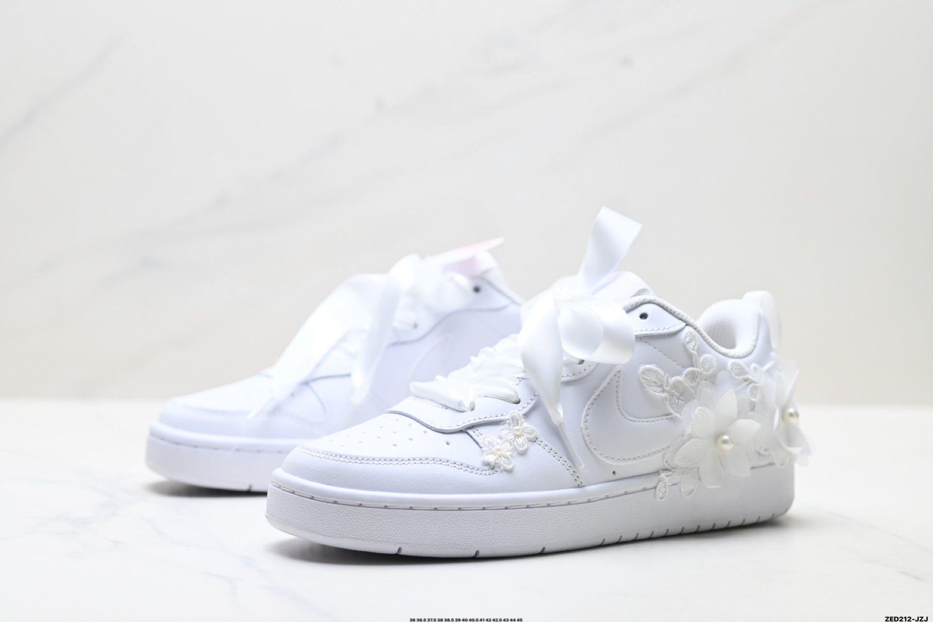 NIKE AIR FORCE 1‘07 LV8 HQ6998-200
