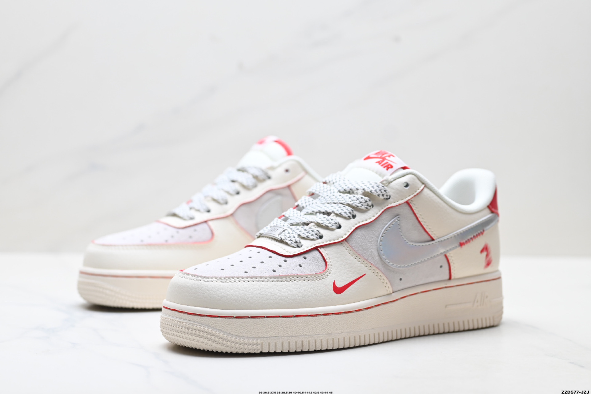 NIKE AIR FORCE 1‘07 LV8 XT6998-107