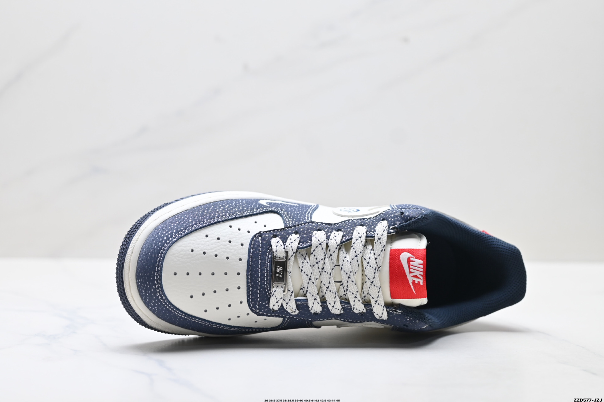 NIKE AIR FORCE 1‘07 LV8 XA2001-902