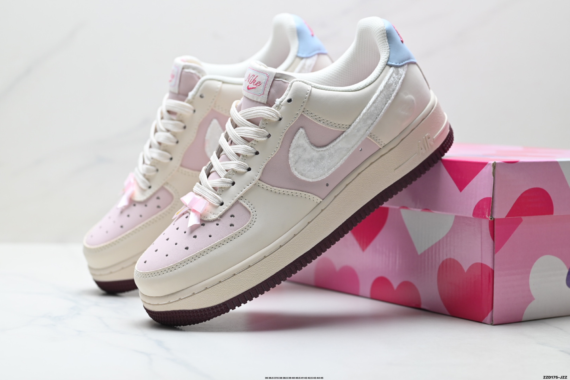 NIKE AIR FORCE 1‘07 DF0188-140