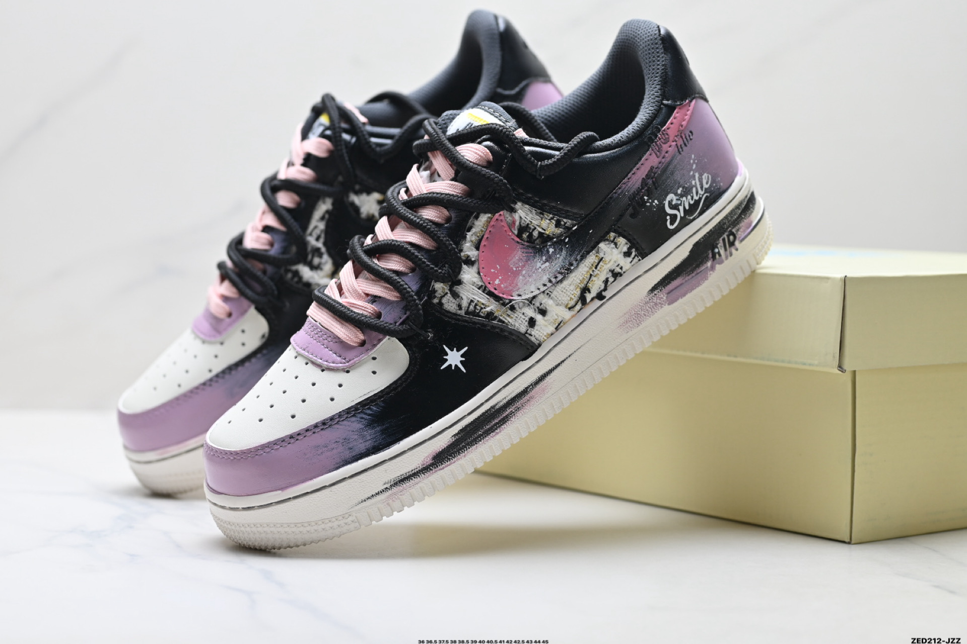 NIKE AIR FORCE 1‘07 LV8 FJ7740-170
