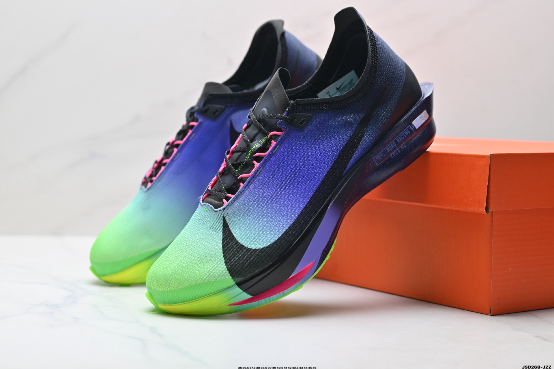 Nike Zoomx Streakfly 2 低帮跑步鞋 超薄针织鞋面 柔软缓震 耐克马拉松跑鞋 IO9567-400