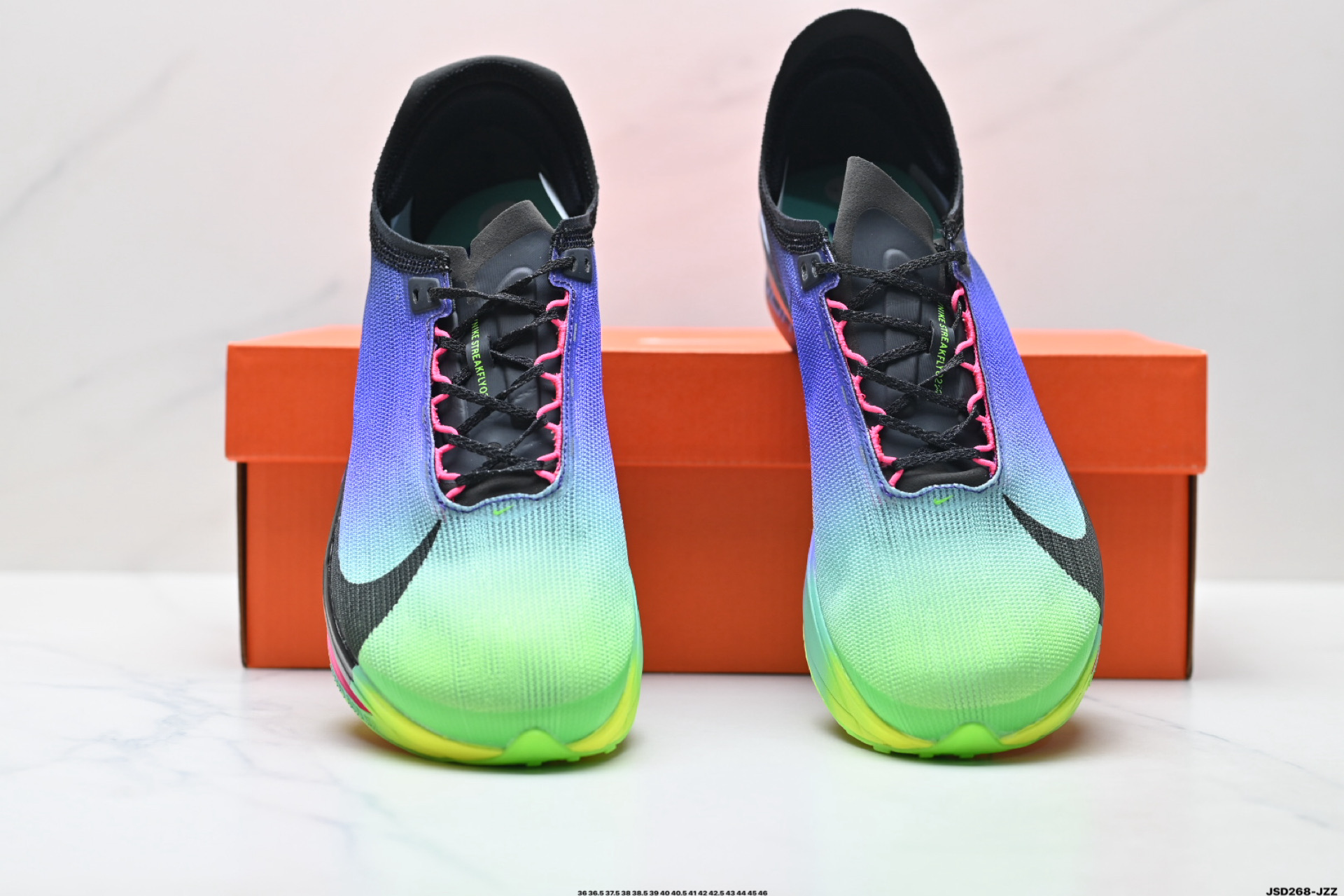 Nike Zoomx Streakfly 2 低帮跑步鞋 超薄针织鞋面 柔软缓震 耐克马拉松跑鞋 IO9567-400