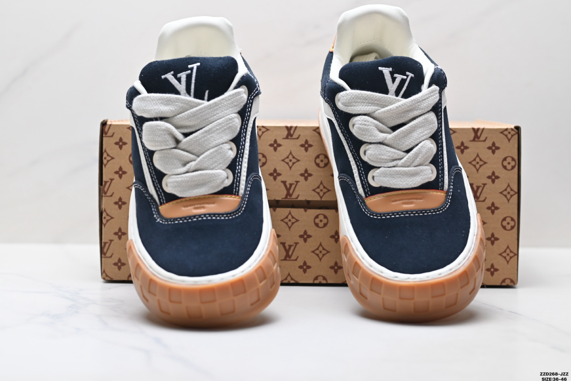 Louis Vuitton Tilted 绒面小牛皮 路易威登 休闲运动文化百搭板鞋-莆田鞋,莆田鞋货源,高仿鞋,高仿鞋货源,安福档口,莆田高仿鞋,莆田鞋批发,高仿鞋批发,莆田高仿运动鞋,高仿运动鞋,莆田运动鞋 Louis Vuitton Tilted 绒面小牛皮 路易威登 休闲运动文化百搭板鞋
