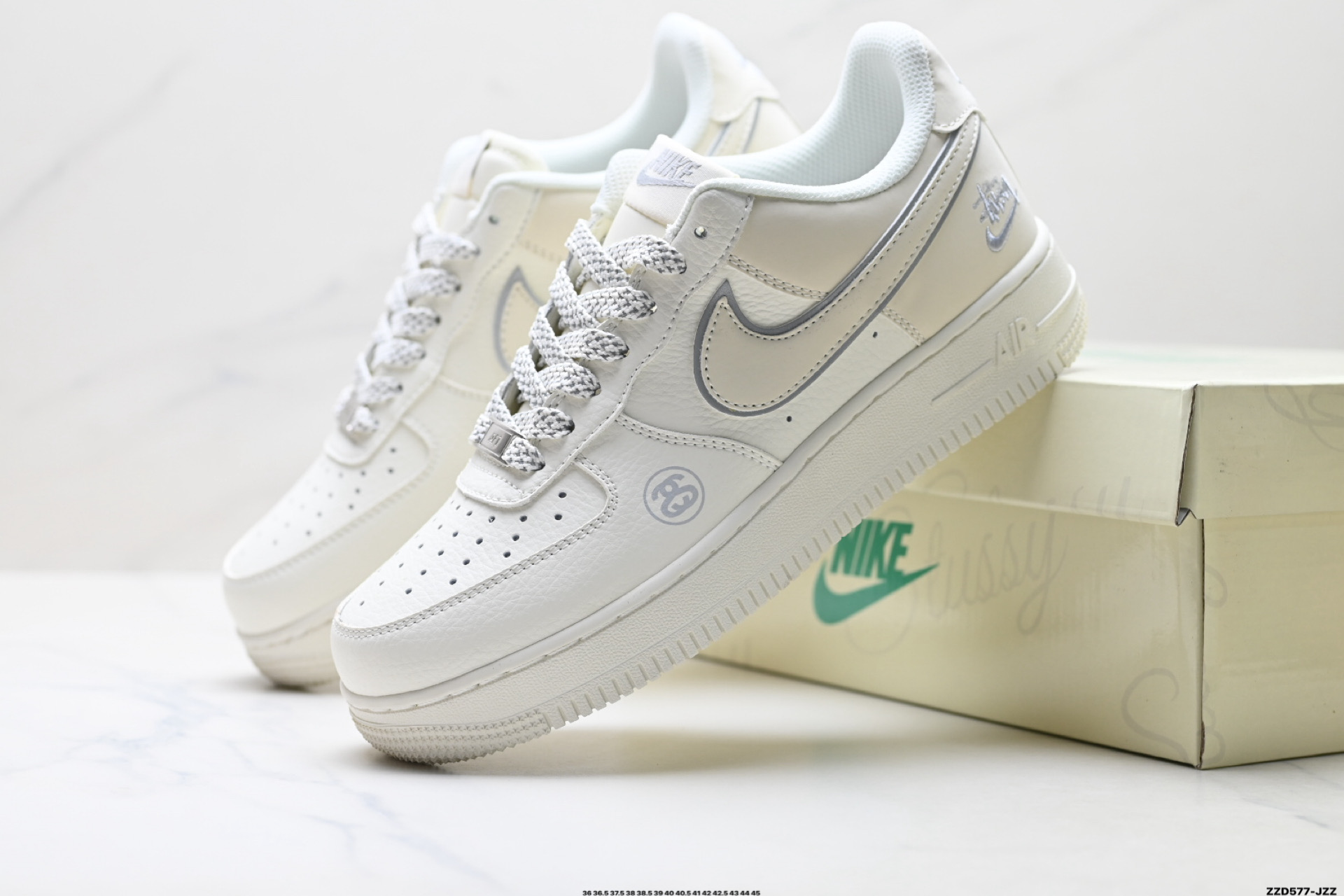 NIKE AIR FORCE 1‘07 LV8 CS5288-057