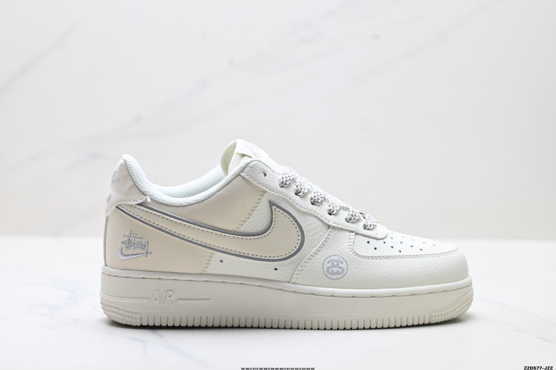 NIKE AIR FORCE 1‘07 LV8 CS5288-057