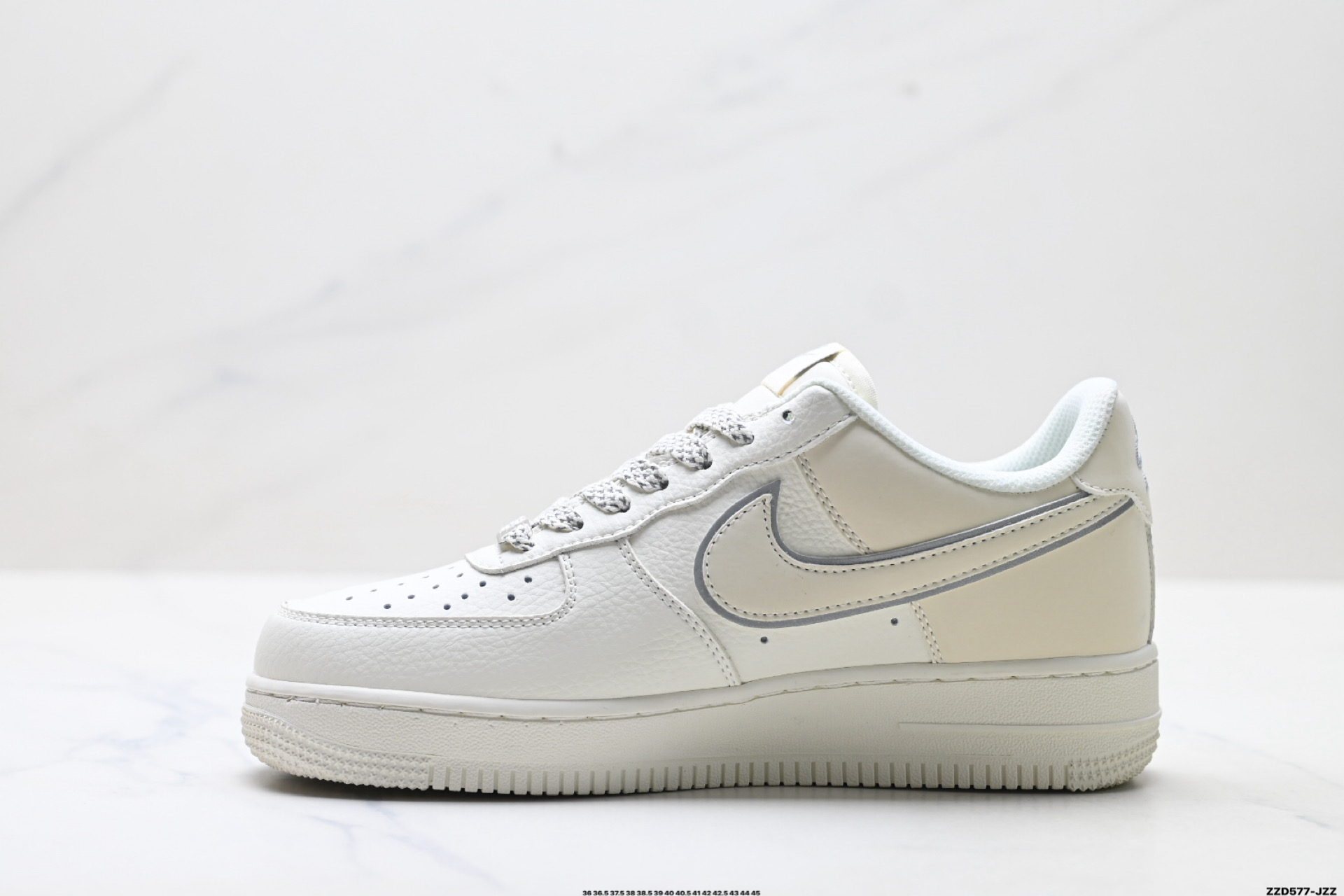 NIKE AIR FORCE 1‘07 LV8 CS5288-057