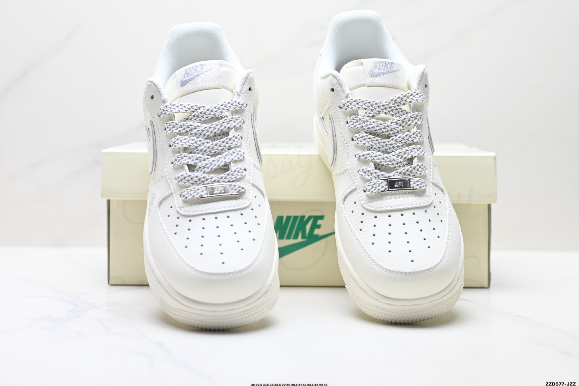 NIKE AIR FORCE 1‘07 LV8 CS5288-057