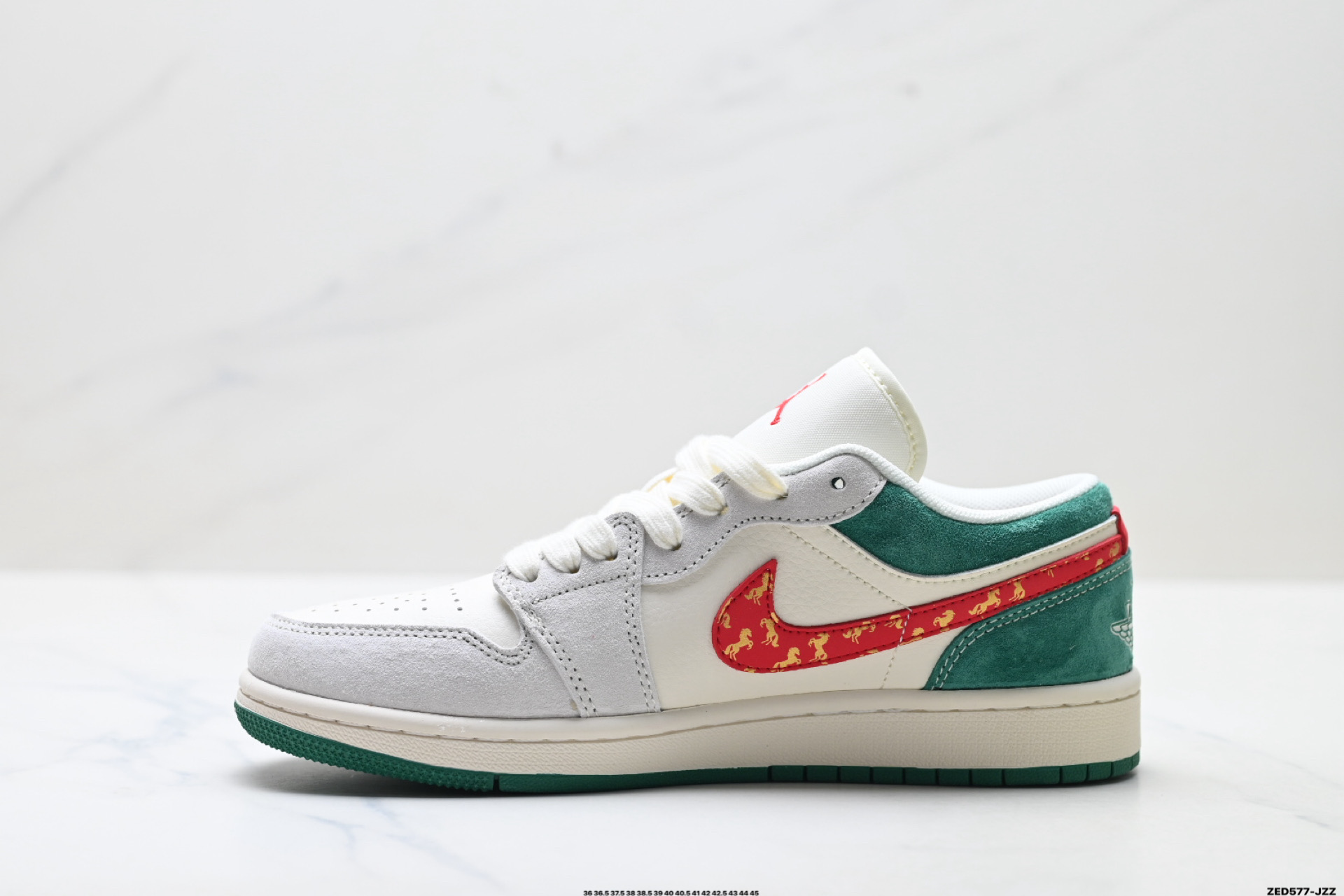 Nike Air Jordan 1 Low AJ1乔1低帮休闲板鞋 LX1988-823