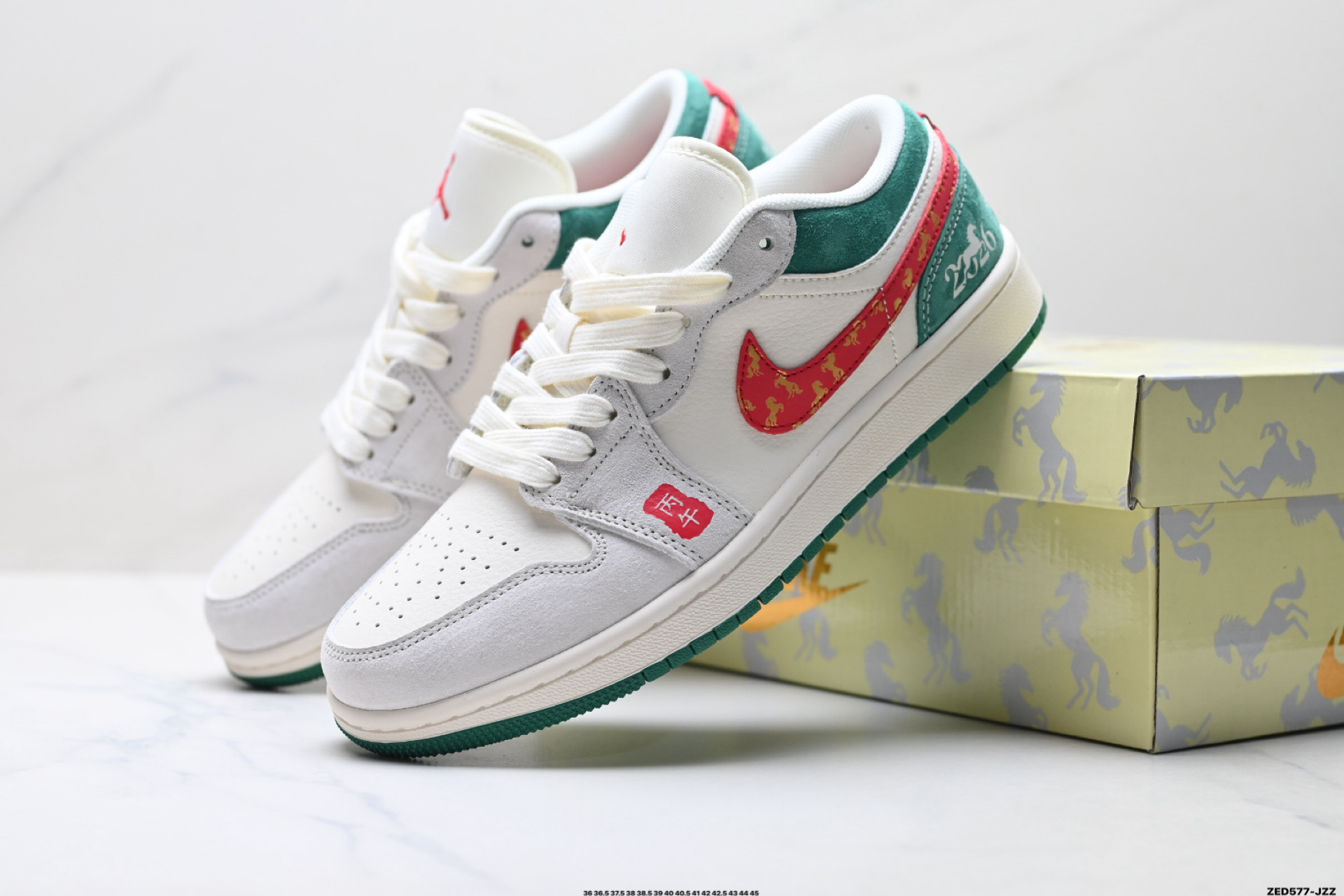 Nike Air Jordan 1 Low AJ1乔1低帮休闲板鞋 LX1988-823