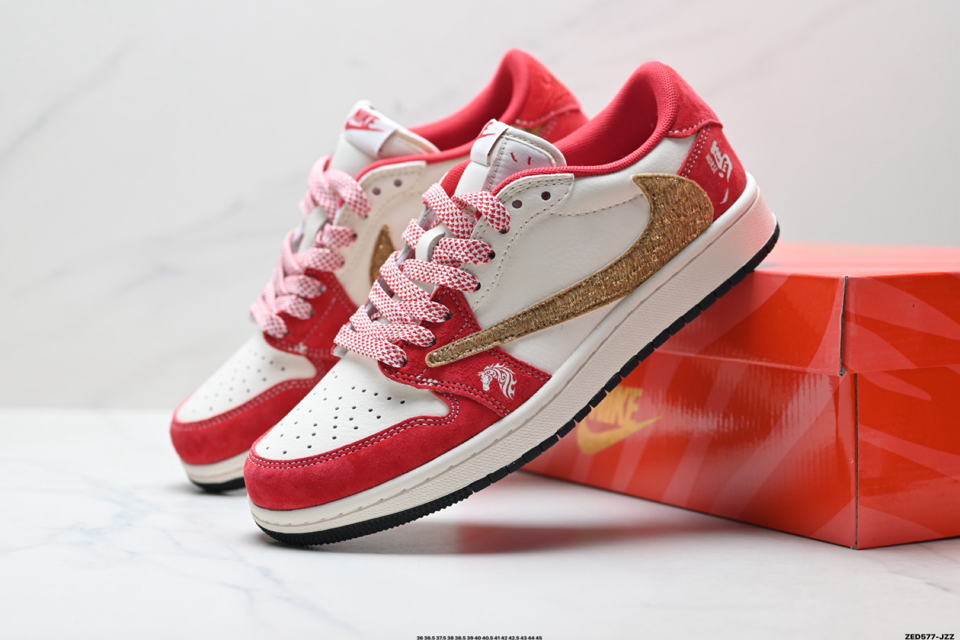 Nike Air Jordan 1 x Travis Scott AJ1倒勾 乔一倒钩 ‘DIY’定制 耐克 低帮文化篮球鞋 SD6868-122