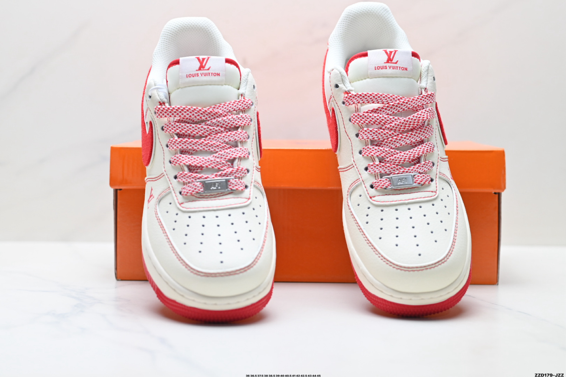 NIKE AIR FORCE 1‘07 LV8 SM6668-129