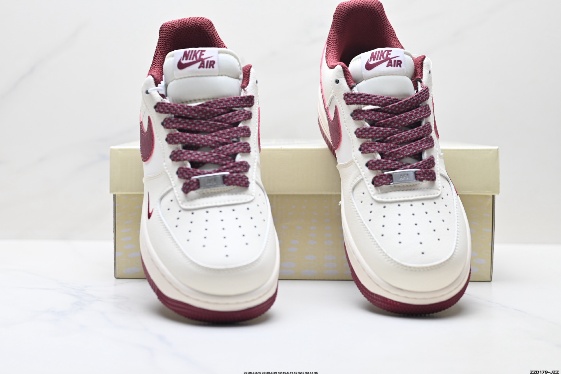 NIKE AIR FORCE 1‘07 LV8 SM6668-126