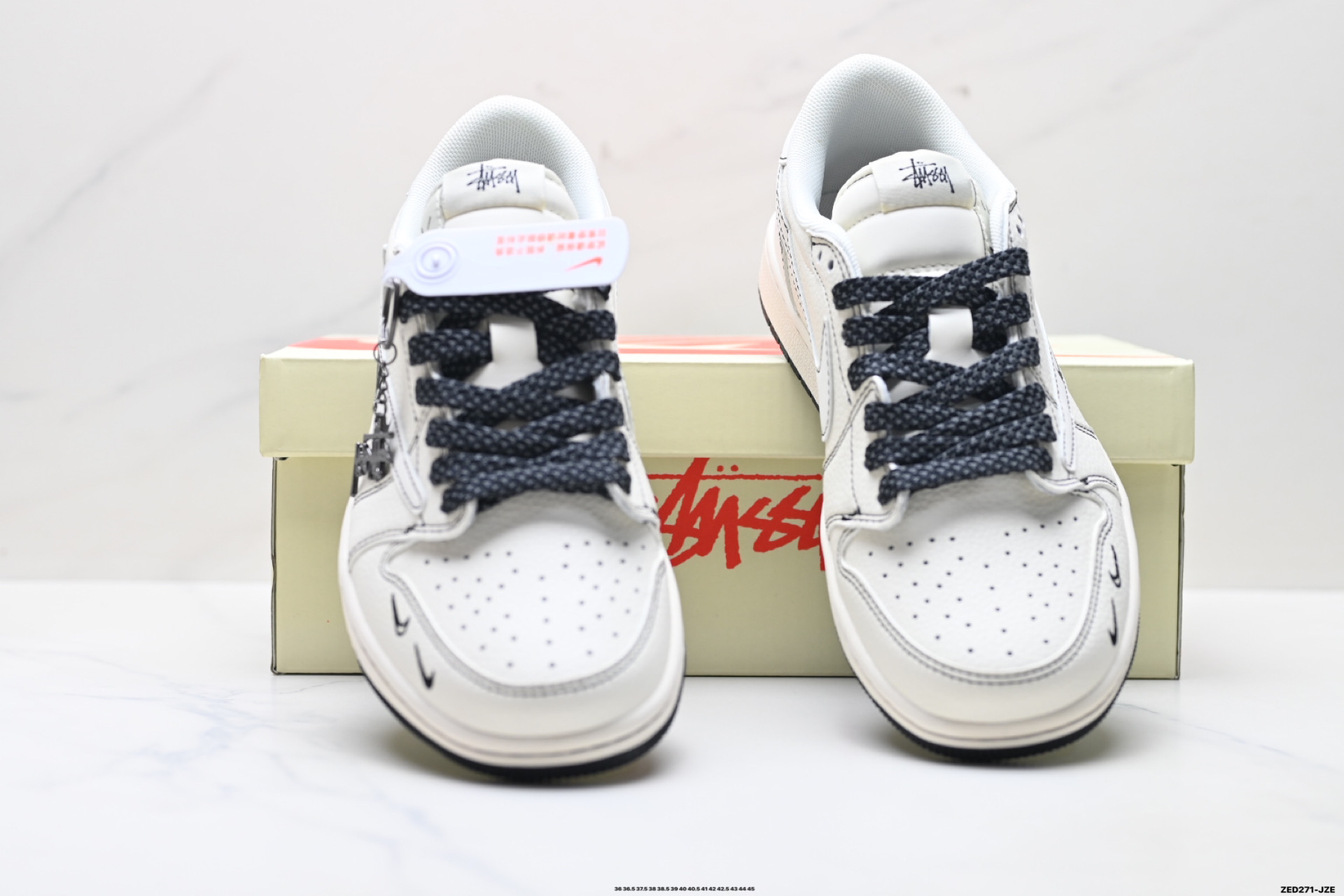 Nike Air Jordan 1 x Travis Scott AJ1倒勾 乔一倒钩 ‘DIY’定制 耐克 低帮文化篮球鞋 HH7518-092