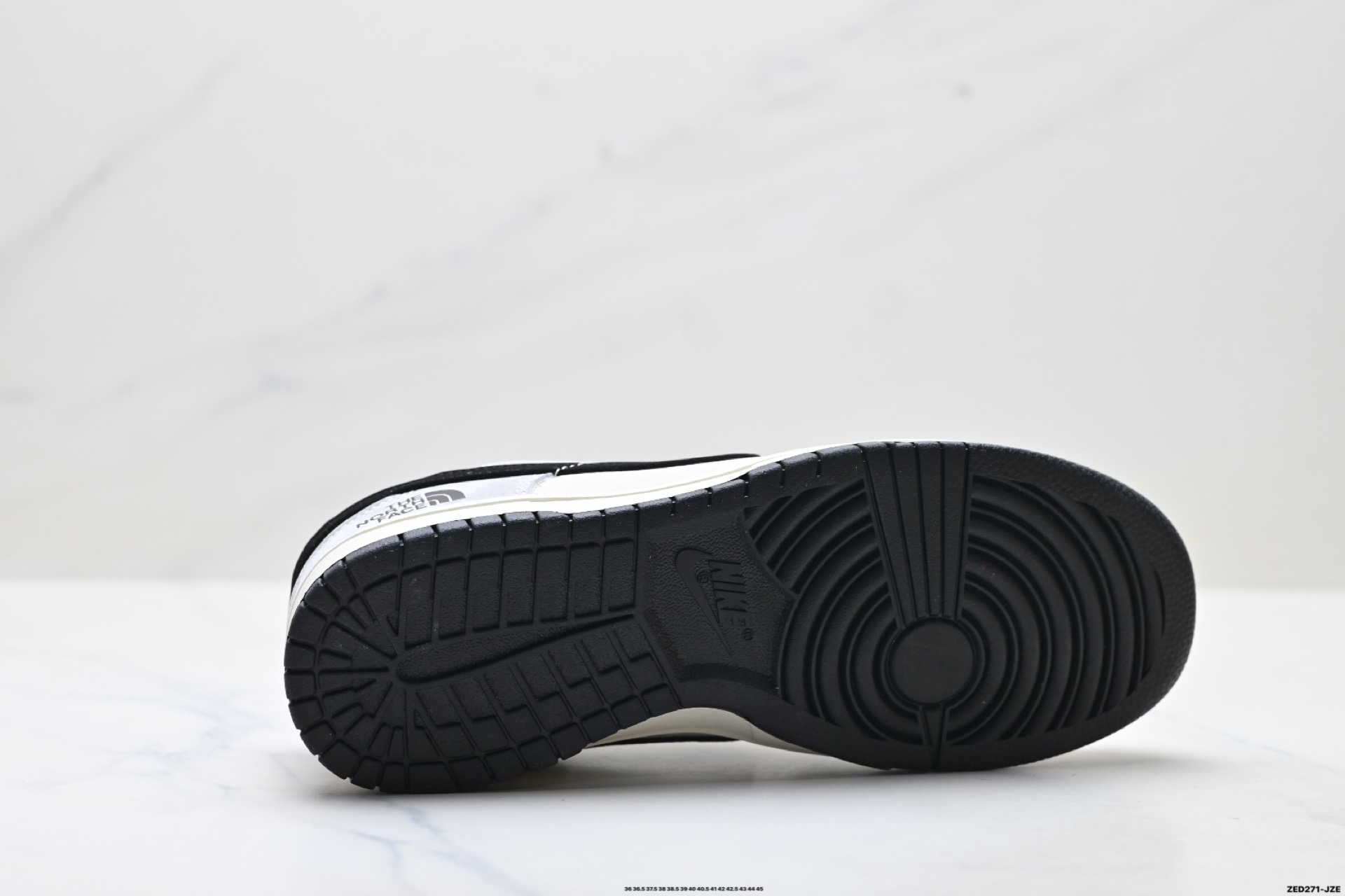 Nike Dunk Low Retro ‘DIY高端定制’耐克 低帮休闲运动板鞋 DN3168-032