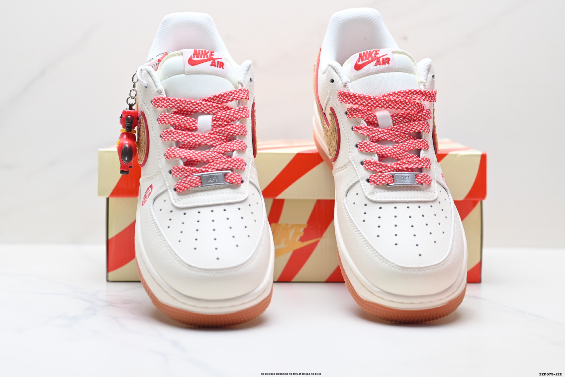 NIKE AIR FORCE 1‘07 LV8 SD6868-128