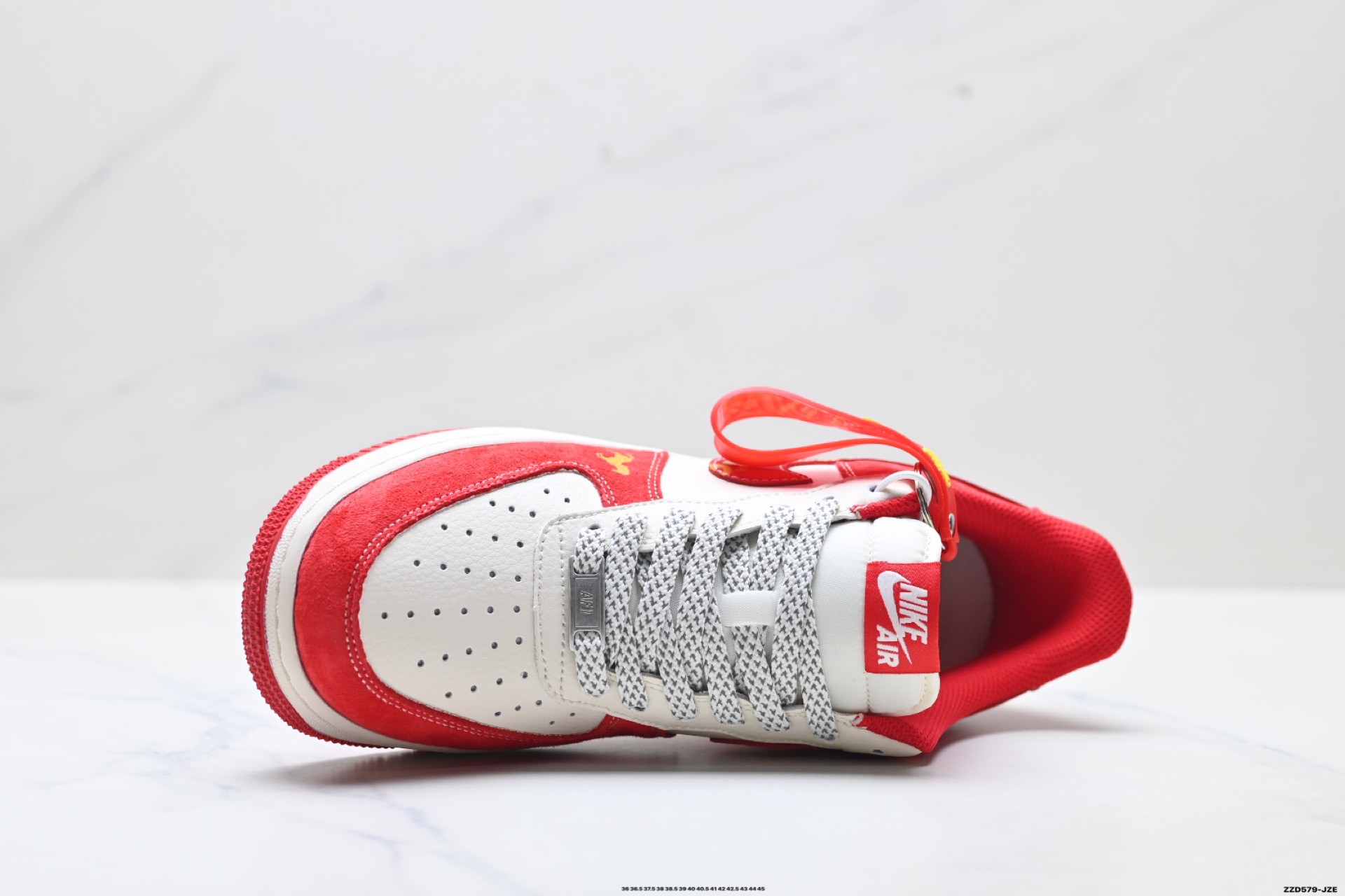 NIKE AIR FORCE 1‘07 LV8 ZH2598-608