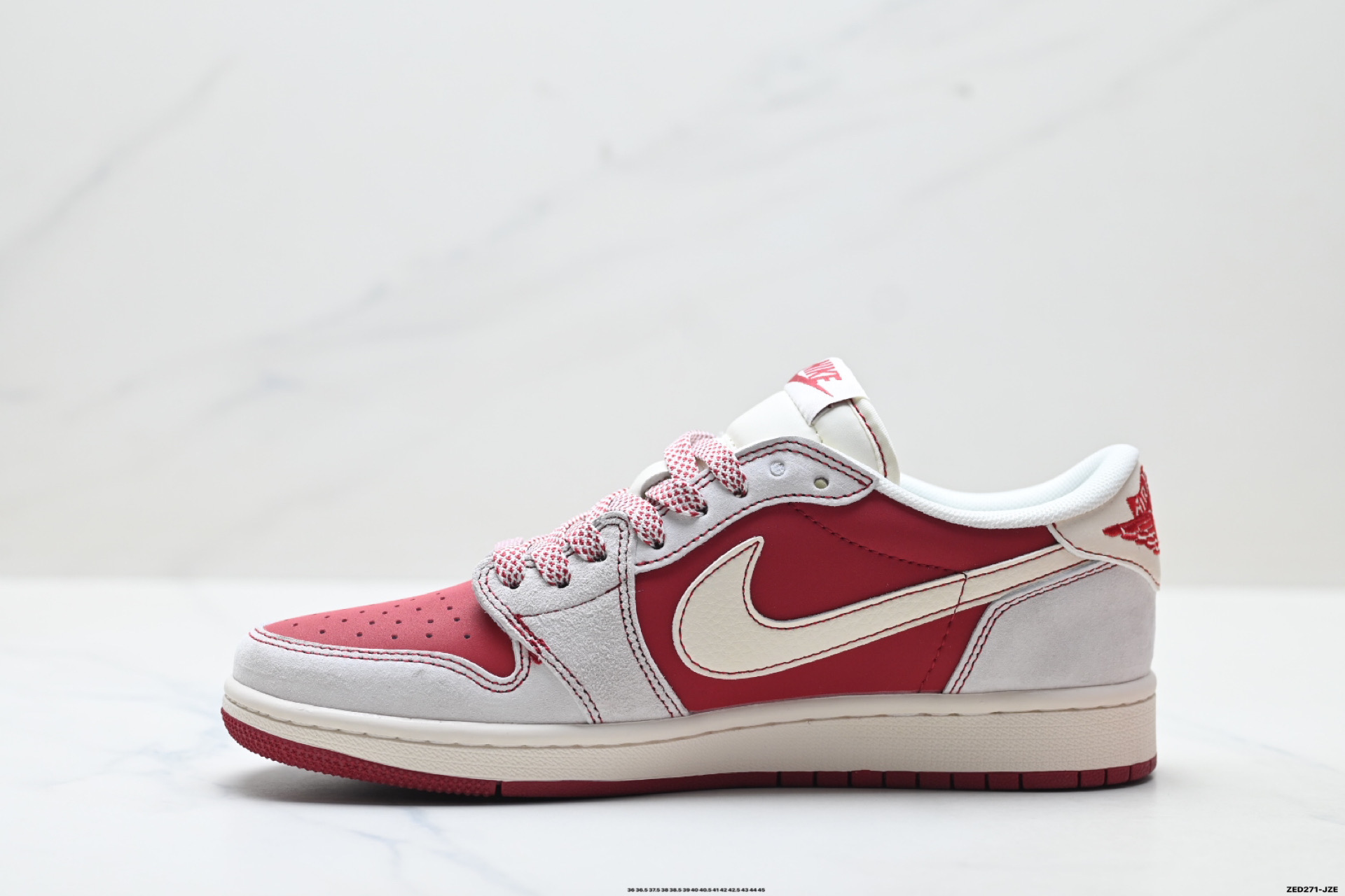 Nike Air Jordan 1 x Travis Scott AJ1倒勾 乔一倒钩 ‘DIY’定制 耐克 低帮文化篮球鞋 JP2076-120