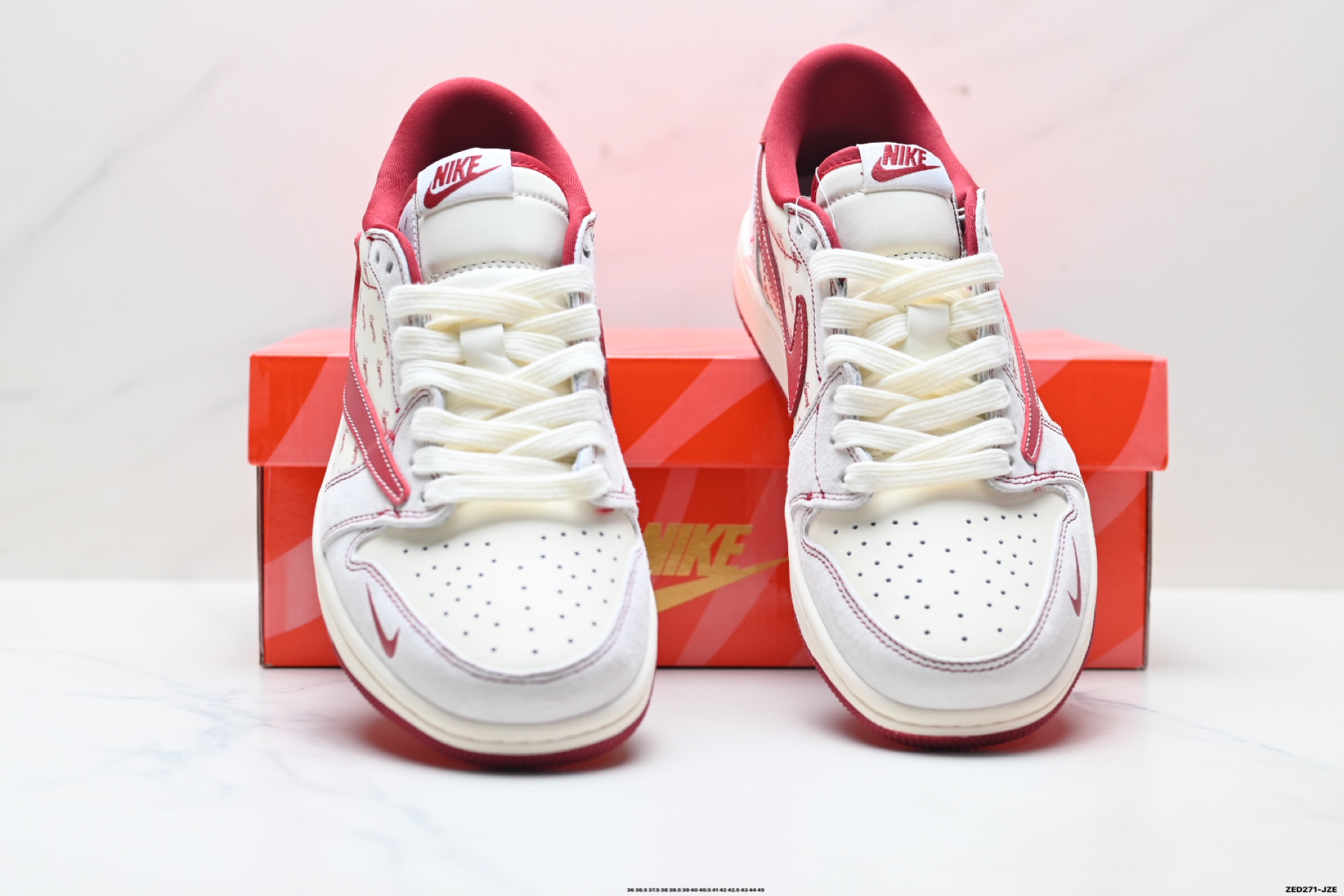 Nike Air Jordan 1 x Travis Scott AJ1倒勾 乔一倒钩 ‘DIY’定制 耐克 低帮文化篮球鞋 JP2076-116