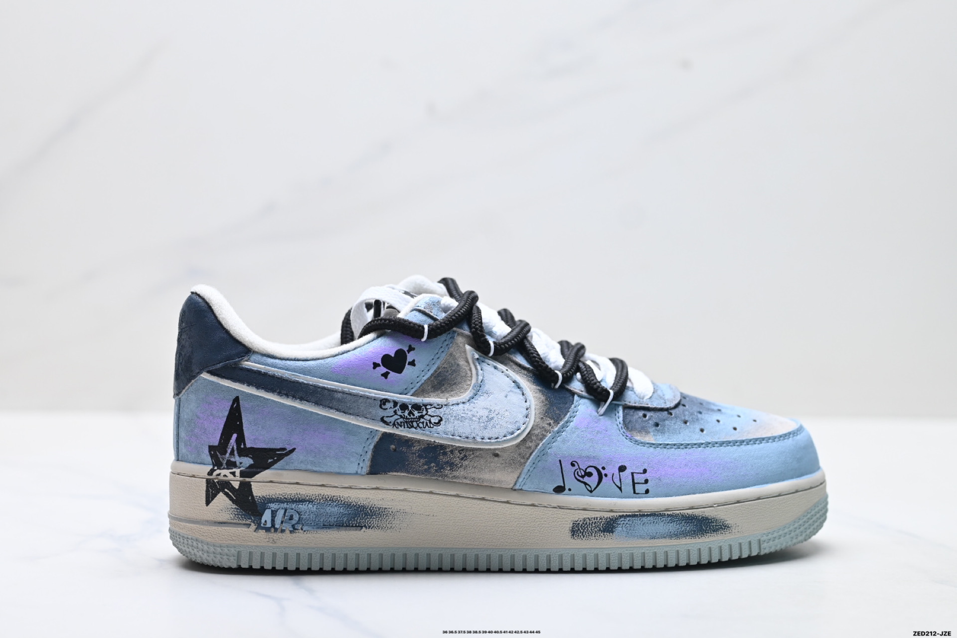 NIKE AIR FORCE 1‘07 LV8 ZB2121-120 NIKE AIR FORCE 1‘07 LV8 ZB2121-120