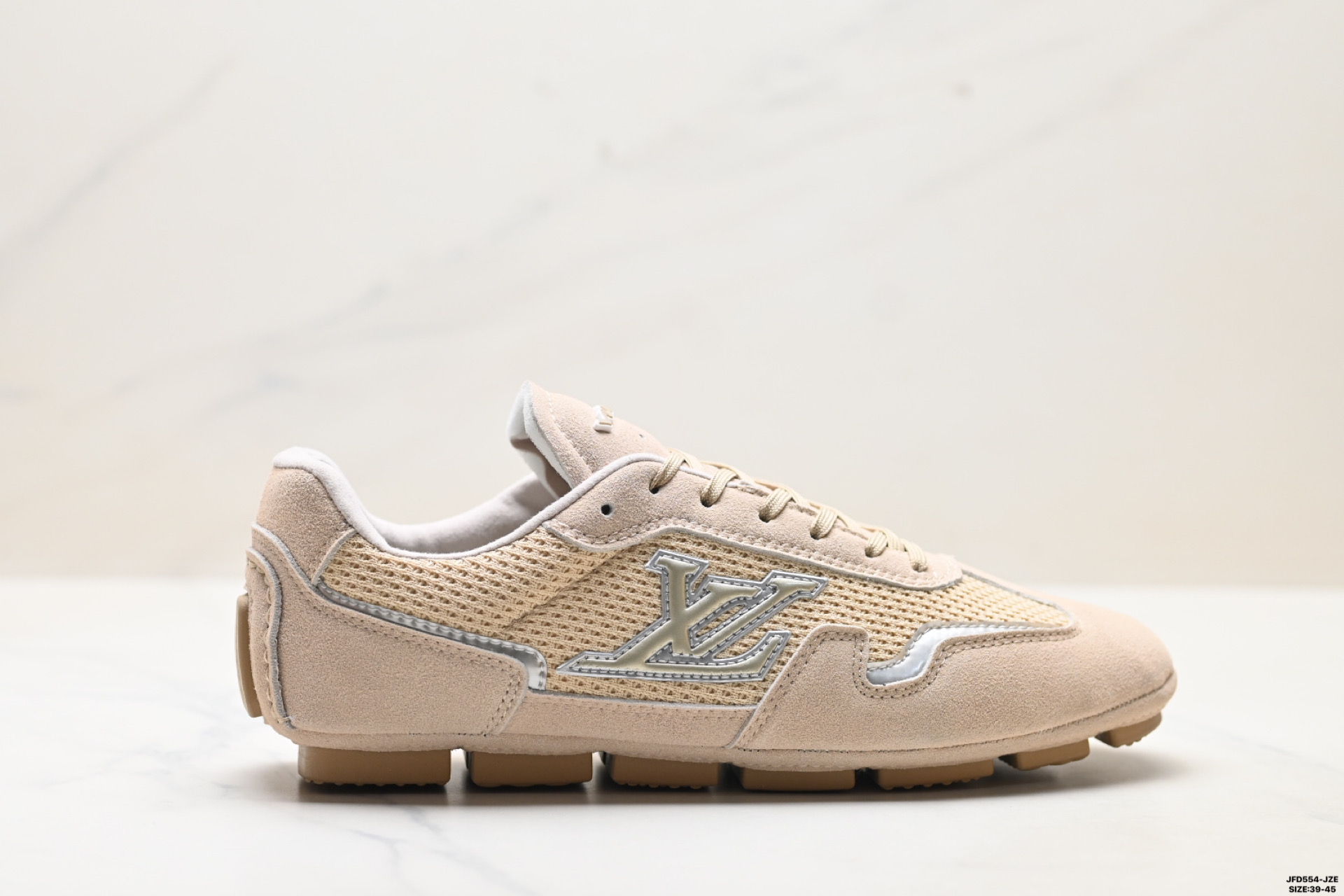 Louis Vuitton Rally 绒面小牛皮 路易威登 休闲运动文化百搭板鞋