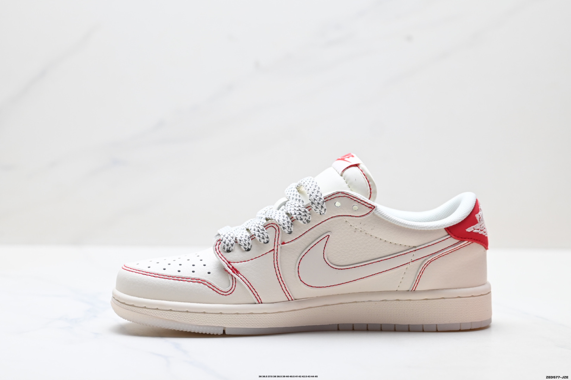 Nike Air Jordan 1 x Travis Scott AJ1倒勾 乔一倒钩 ‘DIY’定制 耐克 低帮文化篮球鞋 LX1988-808