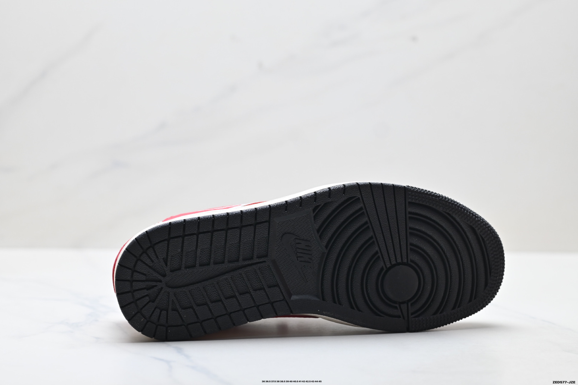 Nike Air Jordan 1 x Travis Scott AJ1倒勾 乔一倒钩 ‘DIY’定制 耐克 低帮文化篮球鞋 LX1988-803