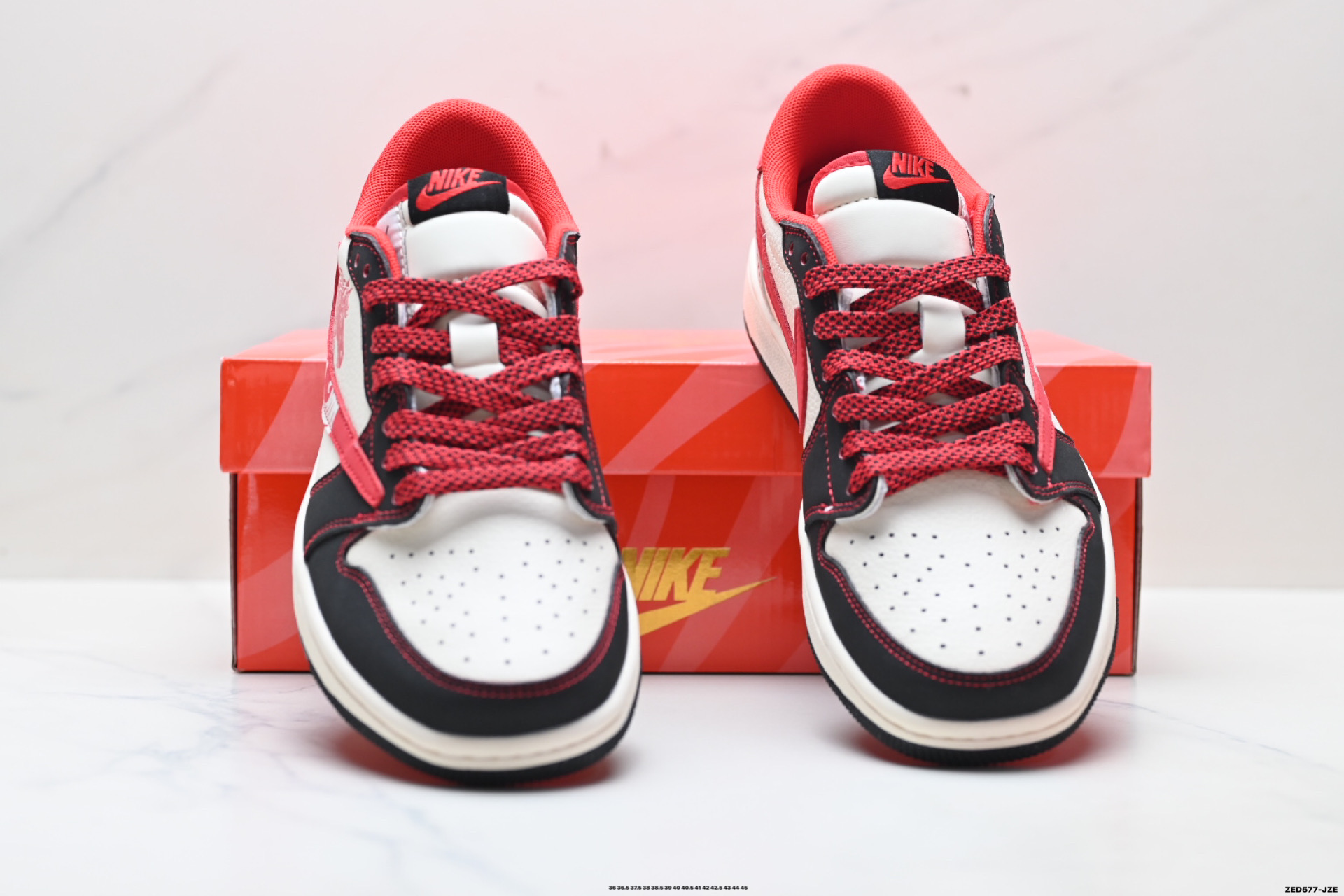 Nike Air Jordan 1 x Travis Scott AJ1倒勾 乔一倒钩 ‘DIY’定制 耐克 低帮文化篮球鞋 LX1988-803