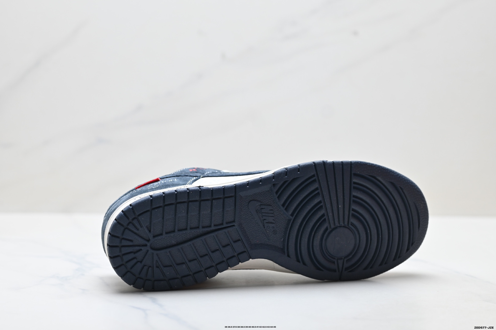 Nike Dunk Low Retro ‘DIY高端定制’耐克 低帮休闲运动板鞋 KG6699-F26-莆田鞋,莆田鞋货源,高仿鞋,高仿鞋货源,安福档口,莆田高仿鞋,莆田鞋批发,高仿鞋批发,莆田高仿运动鞋,高仿运动鞋,莆田运动鞋 Nike Dunk Low Retro ‘DIY高端定制’耐克 低帮休闲运动板鞋 KG6699-F26