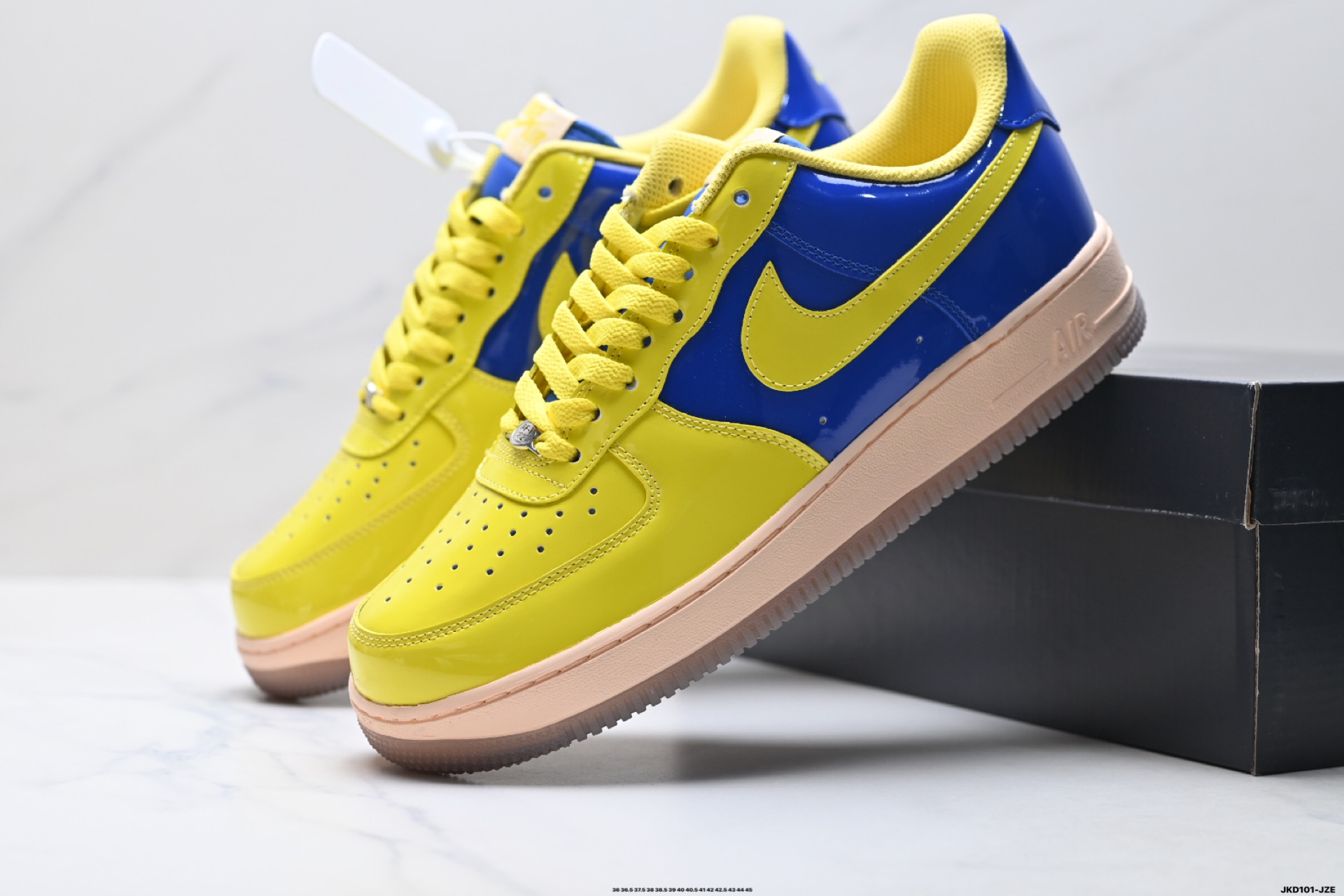 耐克Nike Air Force 1’07空军一号低帮百搭休闲运动板鞋 HV9405-300
