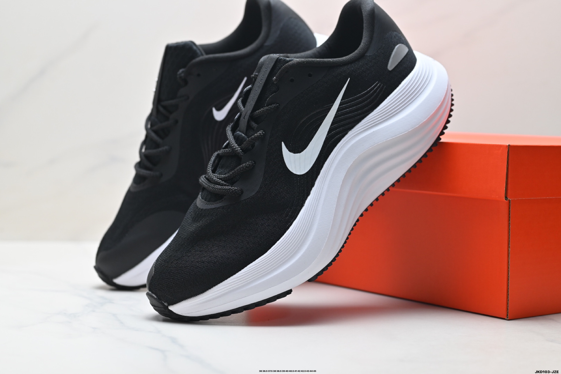 Nike Comfort Ride EasyOn 耐克 舒适贴合 透气支撑跑步鞋 FN0388-001