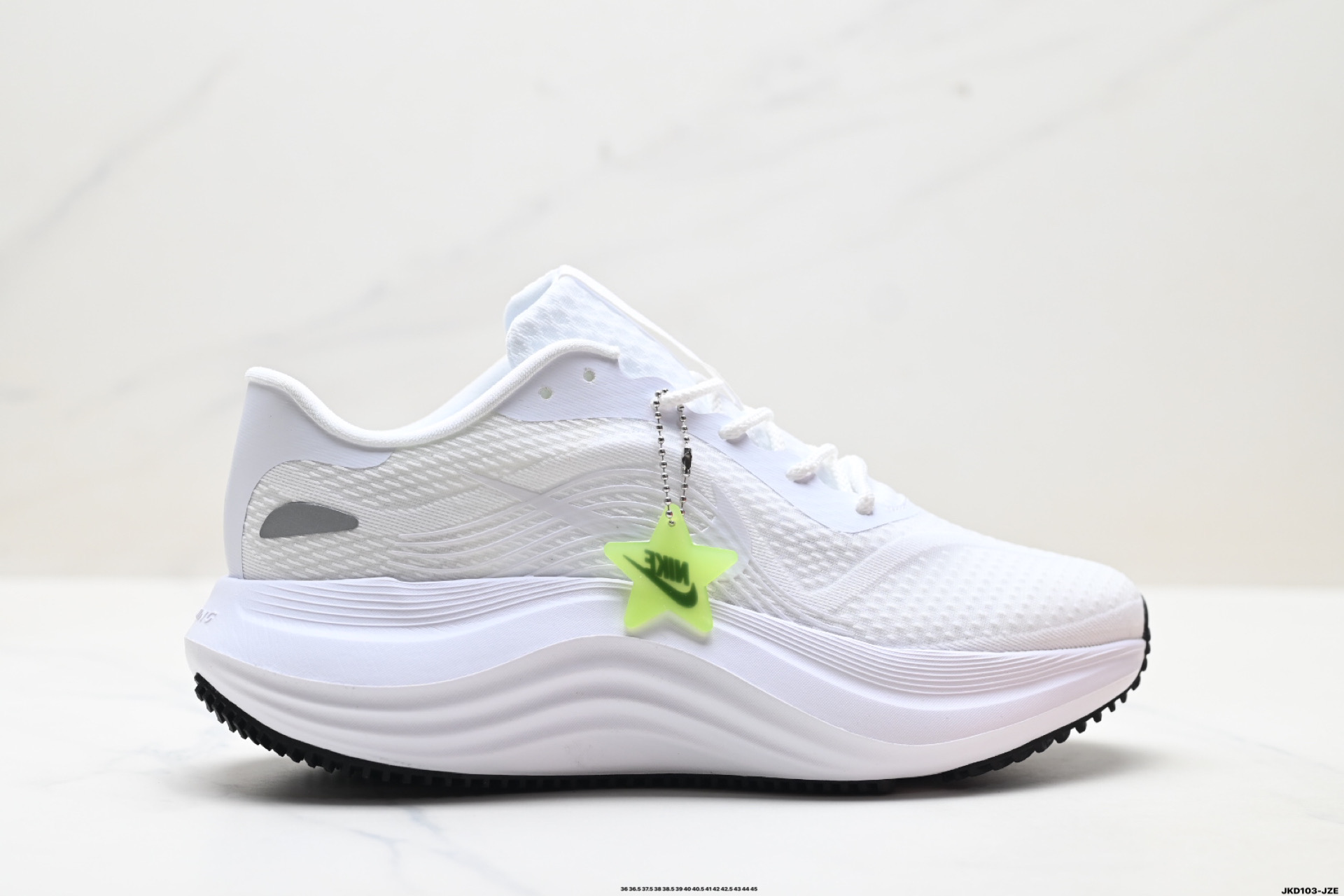 Nike Comfort Ride EasyOn 耐克 舒适贴合 透气支撑跑步鞋 FN0388-001