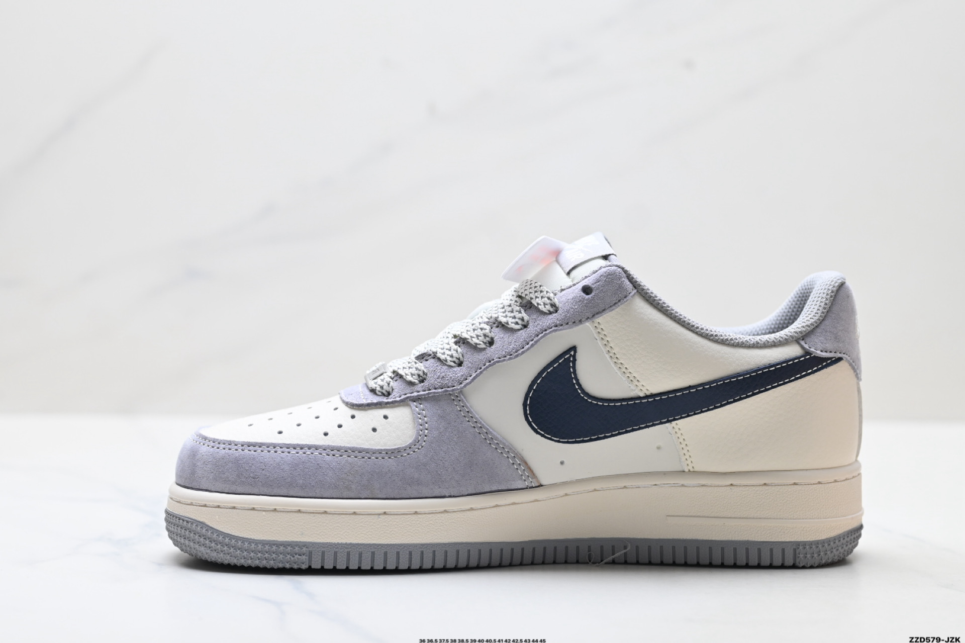 NIKE AIR FORCE 1‘07 LV8 SD6868-123