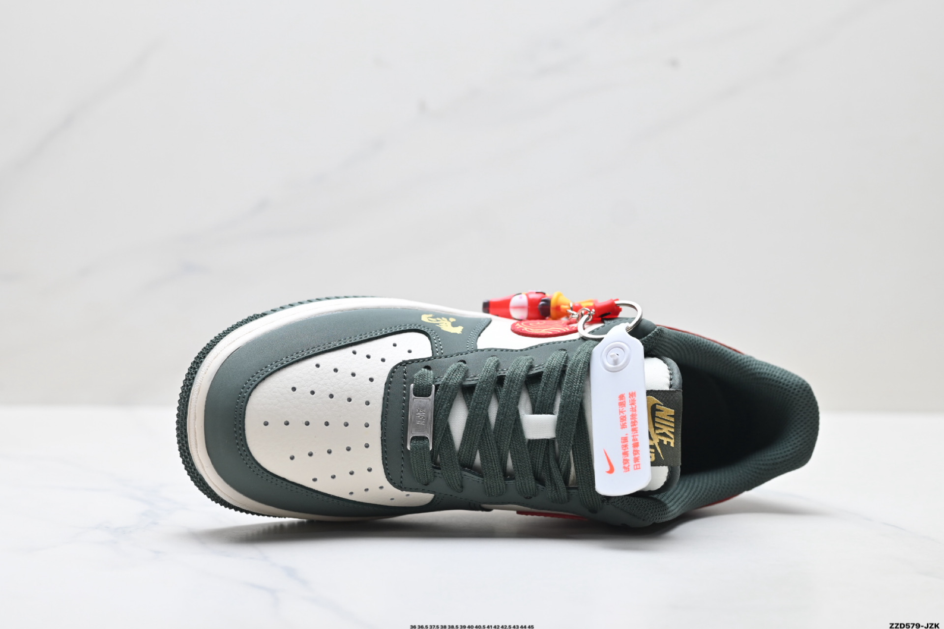 NIKE AIR FORCE 1‘07 LV8 FF9989-003