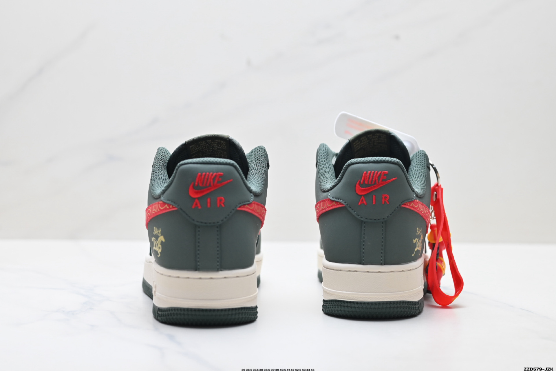 NIKE AIR FORCE 1‘07 LV8 FF9989-003