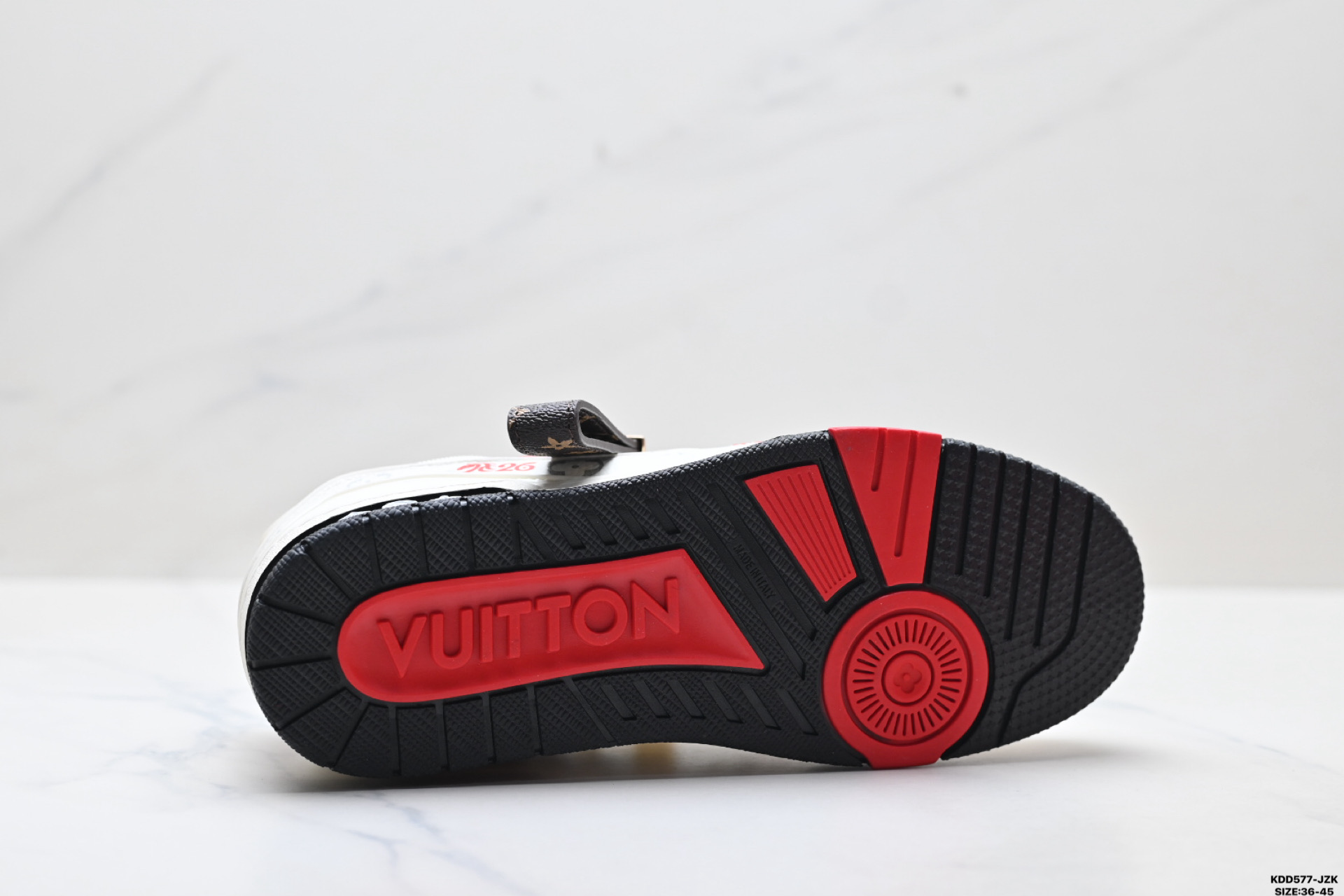 纯原马年限定中国红礼盒Louis vuitton Trainer Sneaker Low 路易威登 休闲运动文化百搭板鞋