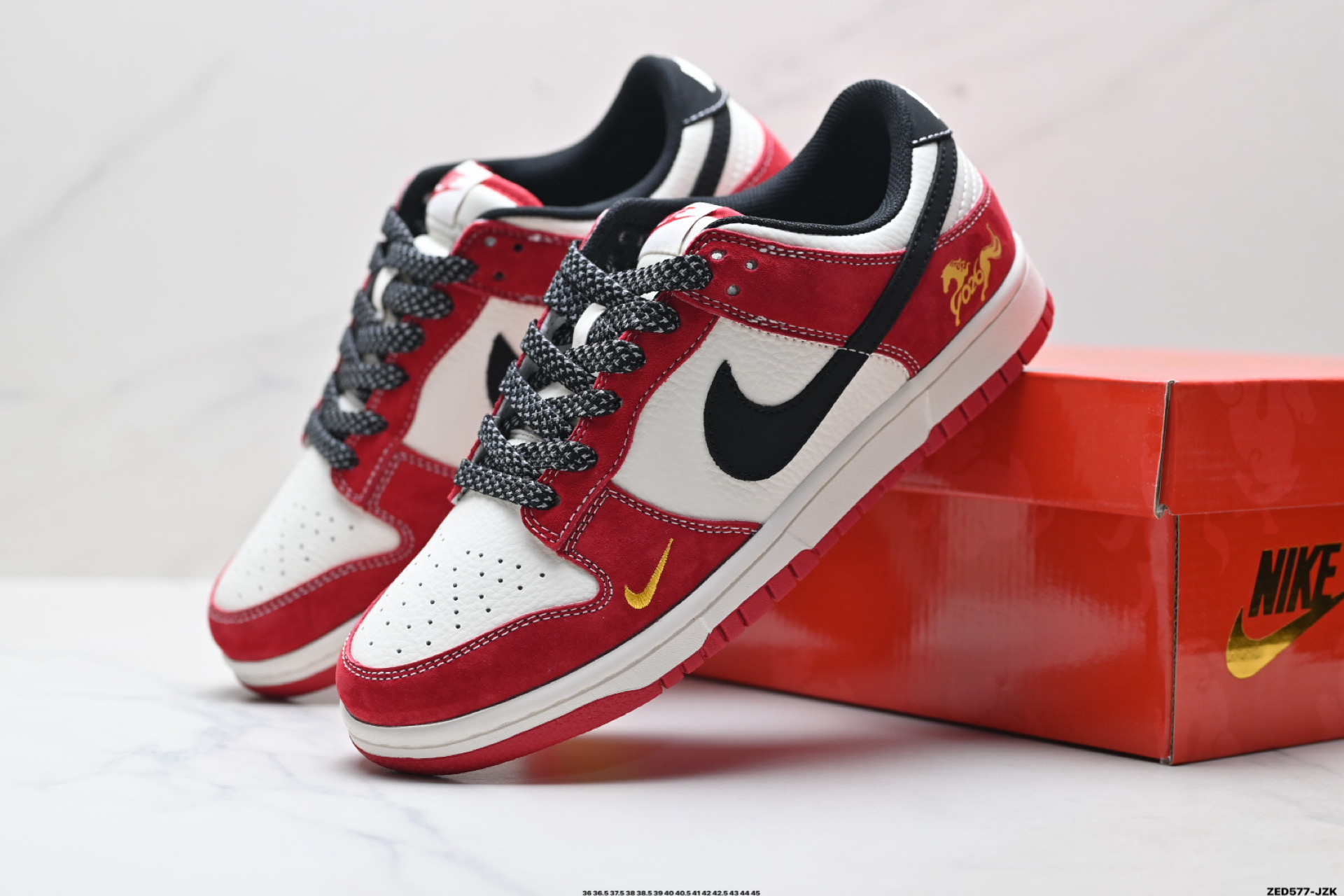 Nike Dunk Low Retro ‘DIY高端定制’耐克 低帮休闲运动板鞋 CS1688-138-莆田鞋,莆田鞋货源,高仿鞋,高仿鞋货源,安福档口,莆田高仿鞋,莆田鞋批发,高仿鞋批发,莆田高仿运动鞋,高仿运动鞋,莆田运动鞋 Nike Dunk Low Retro ‘DIY高端定制’耐克 低帮休闲运动板鞋 CS1688-138