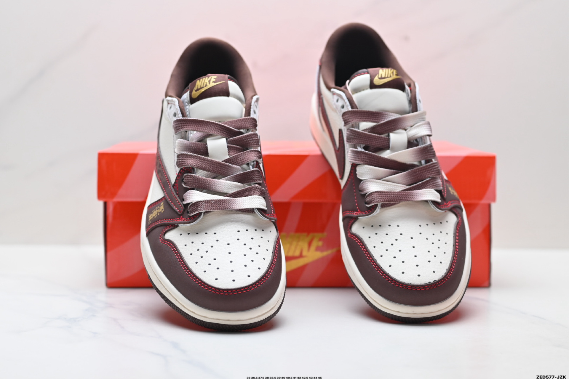 Nike Air Jordan 1 x Travis Scott AJ1倒勾 乔一倒钩 ‘DIY’定制 耐克 低帮文化篮球鞋 LX1988-806