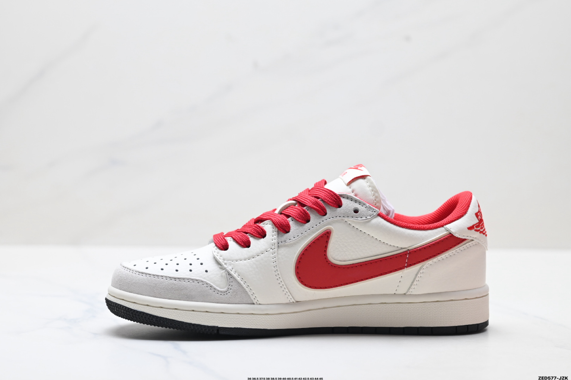 Nike Air Jordan 1 x Travis Scott AJ1倒勾 乔一倒钩 ‘DIY’定制 耐克 低帮文化篮球鞋 XA2001-906