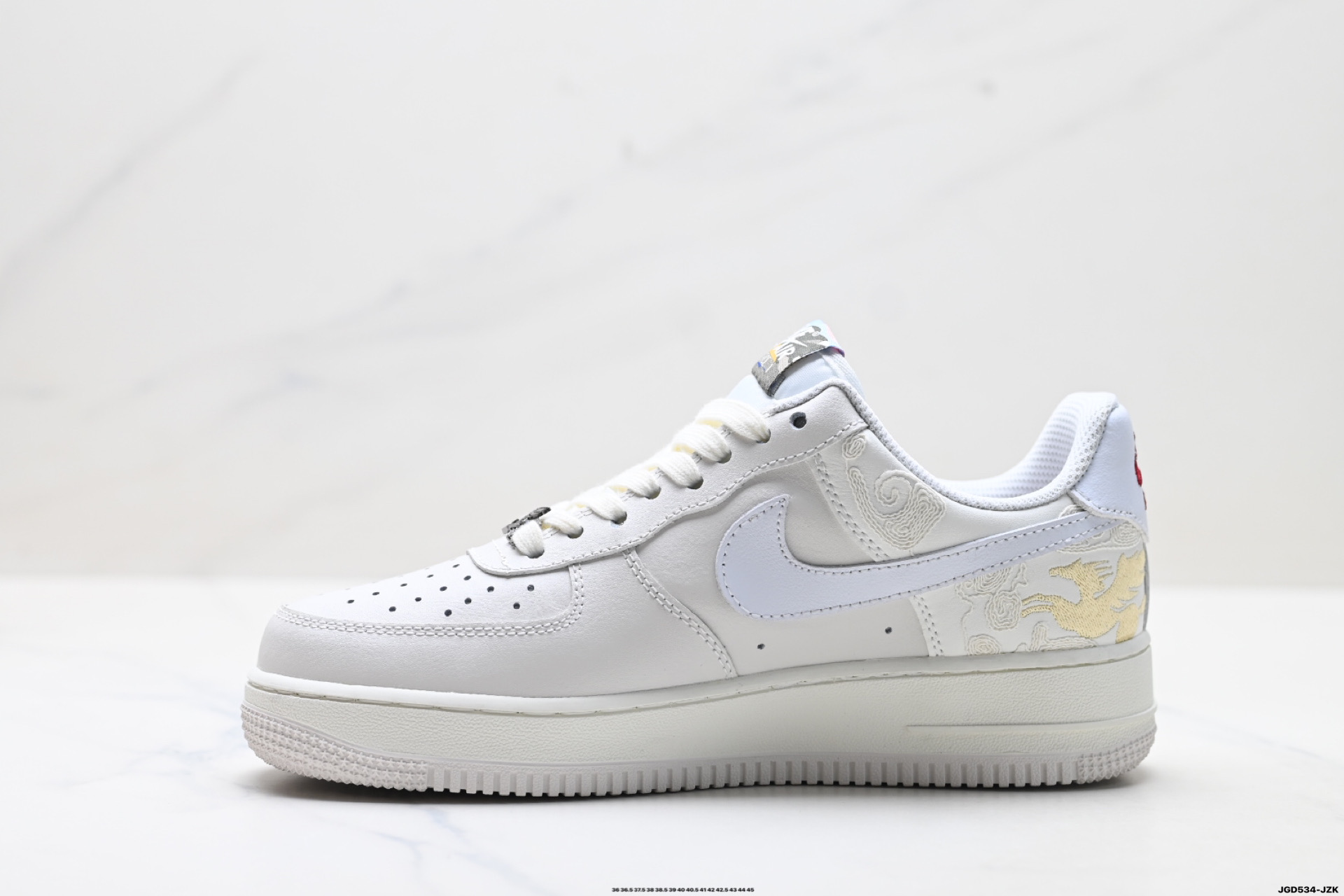 NIKE AIR FORCE 1‘07 IQ1119-011