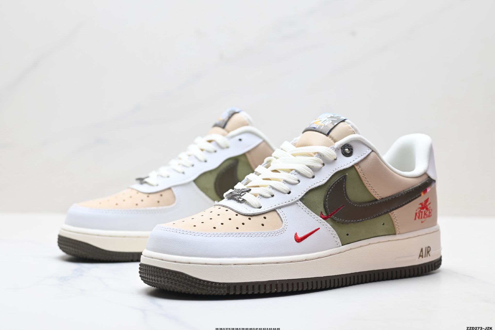 NIKE AIR FORCE 1‘07 LV8 DF0188-135