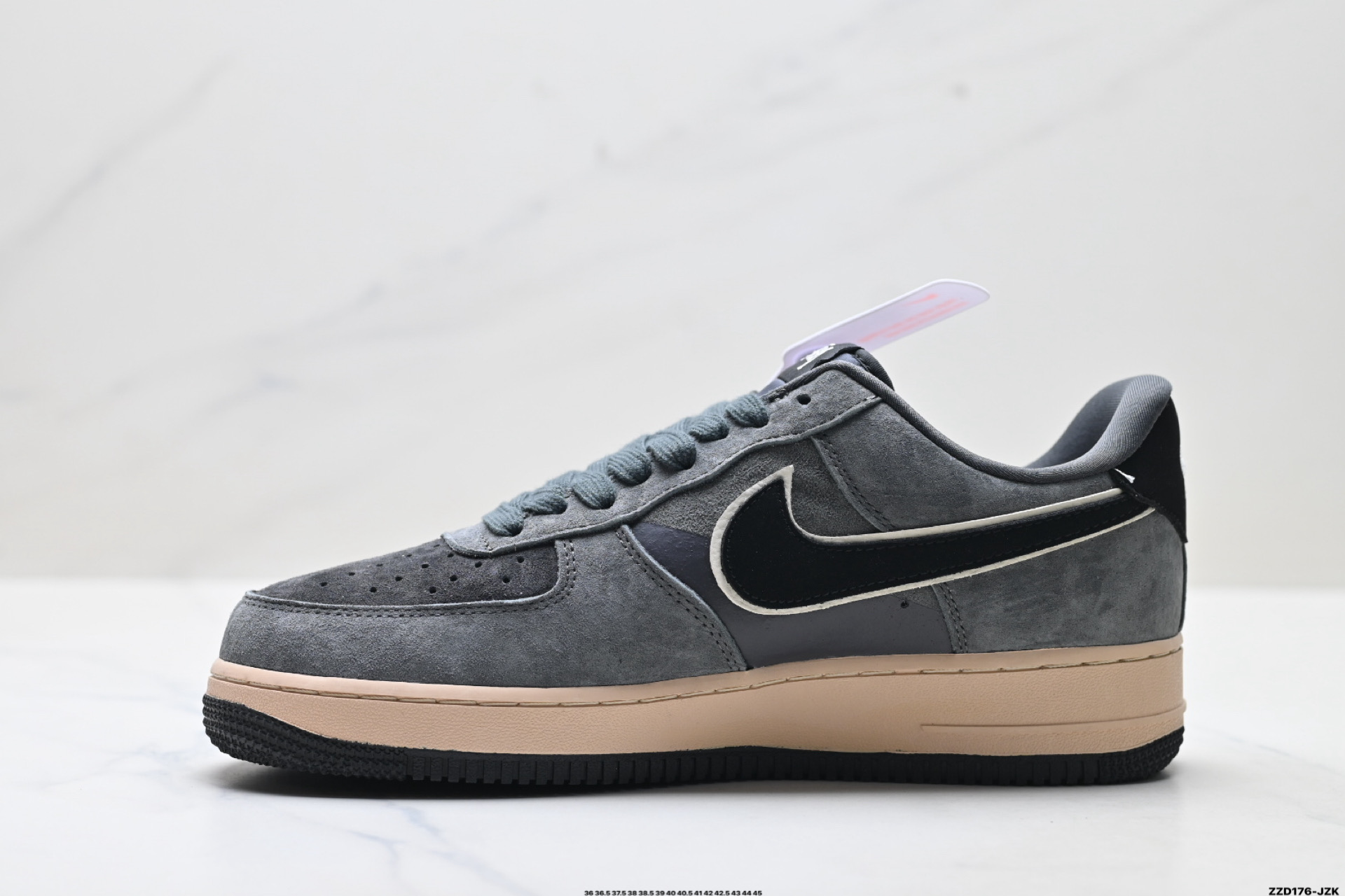NIKE AIR FORCE 1‘07 LV8 BK1916-002