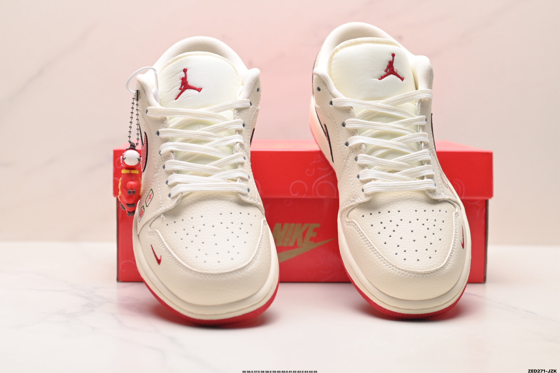 Nike Air Jordan 1 Low AJ1乔1低帮休闲板鞋 QJ1988-011-莆田鞋,莆田鞋货源,高仿鞋,高仿鞋货源,安福档口,莆田高仿鞋,莆田鞋批发,高仿鞋批发,莆田高仿运动鞋,高仿运动鞋,莆田运动鞋 Nike Air Jordan 1 Low AJ1乔1低帮休闲板鞋 QJ1988-011
