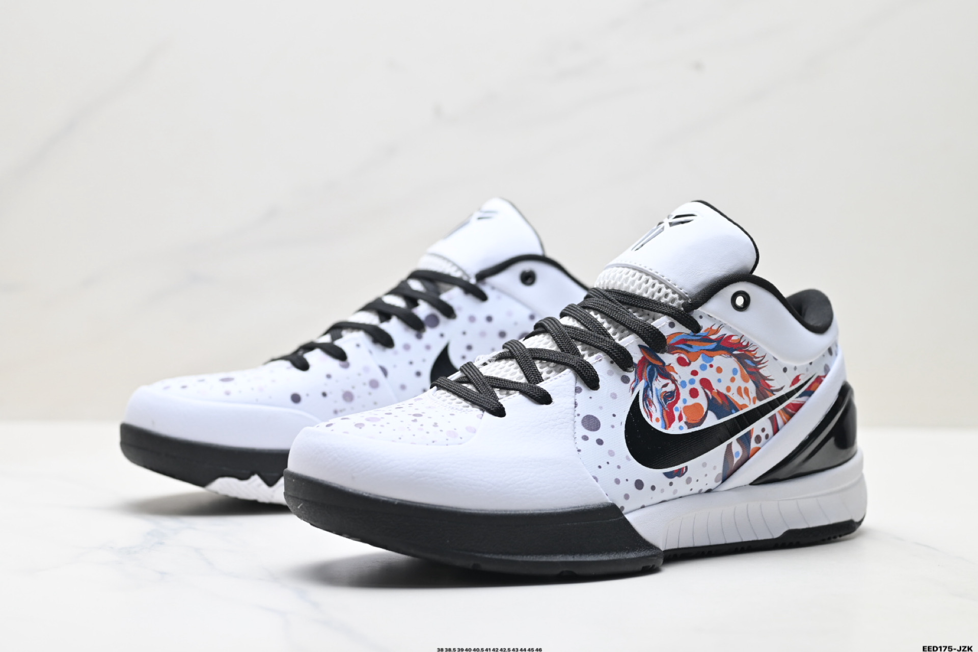 💰380
纯原✅Nike Zoom Kobe VI 马年限定 CNY新年款 耐克 科比6代系列 低帮复刻实战运动低帮文化篮球鞋
纯原版本 鞋头和鞋舌采用透气运动网布制成
采用更为挺拔的鞋口设计 为脚踝带来更佳的包裹与支撑感 侧面独特波纹纹理细节 打破了单调 赋予鞋子灵动与活力的视觉体验
货号:AV6339-105
尺码:38 38.5 39 40 40.5 41 42 42.5 43 44 45 46
ID:EED175-JZK