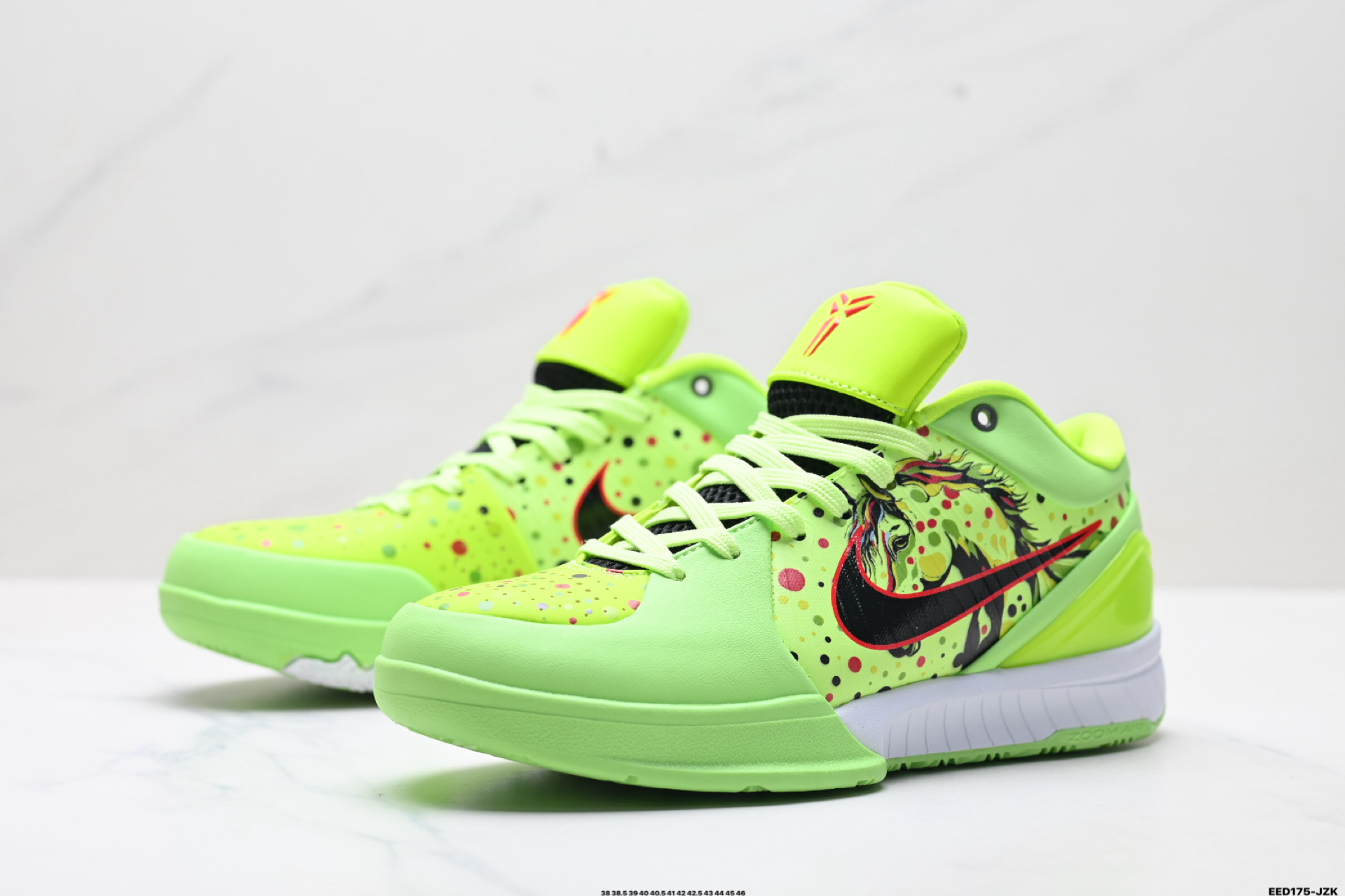 💰380
纯原✅Nike Zoom Kobe VI 马年限定 CNY新年款 耐克 科比6代系列 低帮复刻实战运动低帮文化篮球鞋
纯原版本 鞋头和鞋舌采用透气运动网布制成
采用更为挺拔的鞋口设计 为脚踝带来更佳的包裹与支撑感 侧面独特波纹纹理细节 打破了单调 赋予鞋子灵动与活力的视觉体验
货号:AV6339-105
尺码:38 38.5 39 40 40.5 41 42 42.5 43 44 45 46
ID:EED175-JZK