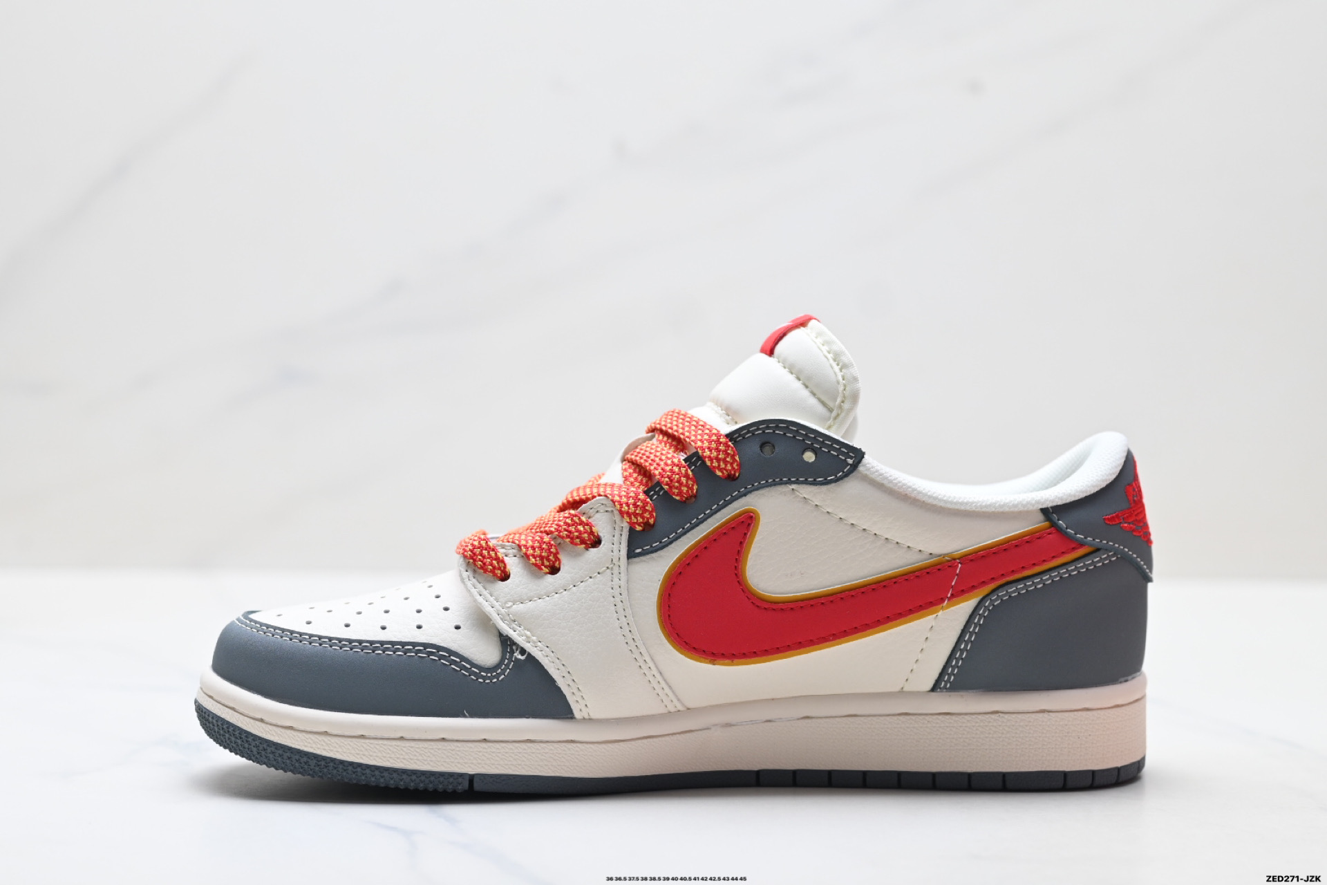 Nike Air Jordan 1 x Travis Scott AJ1倒勾 乔一倒钩 ‘DIY’定制 耐克 低帮文化篮球鞋 JJ2508-104