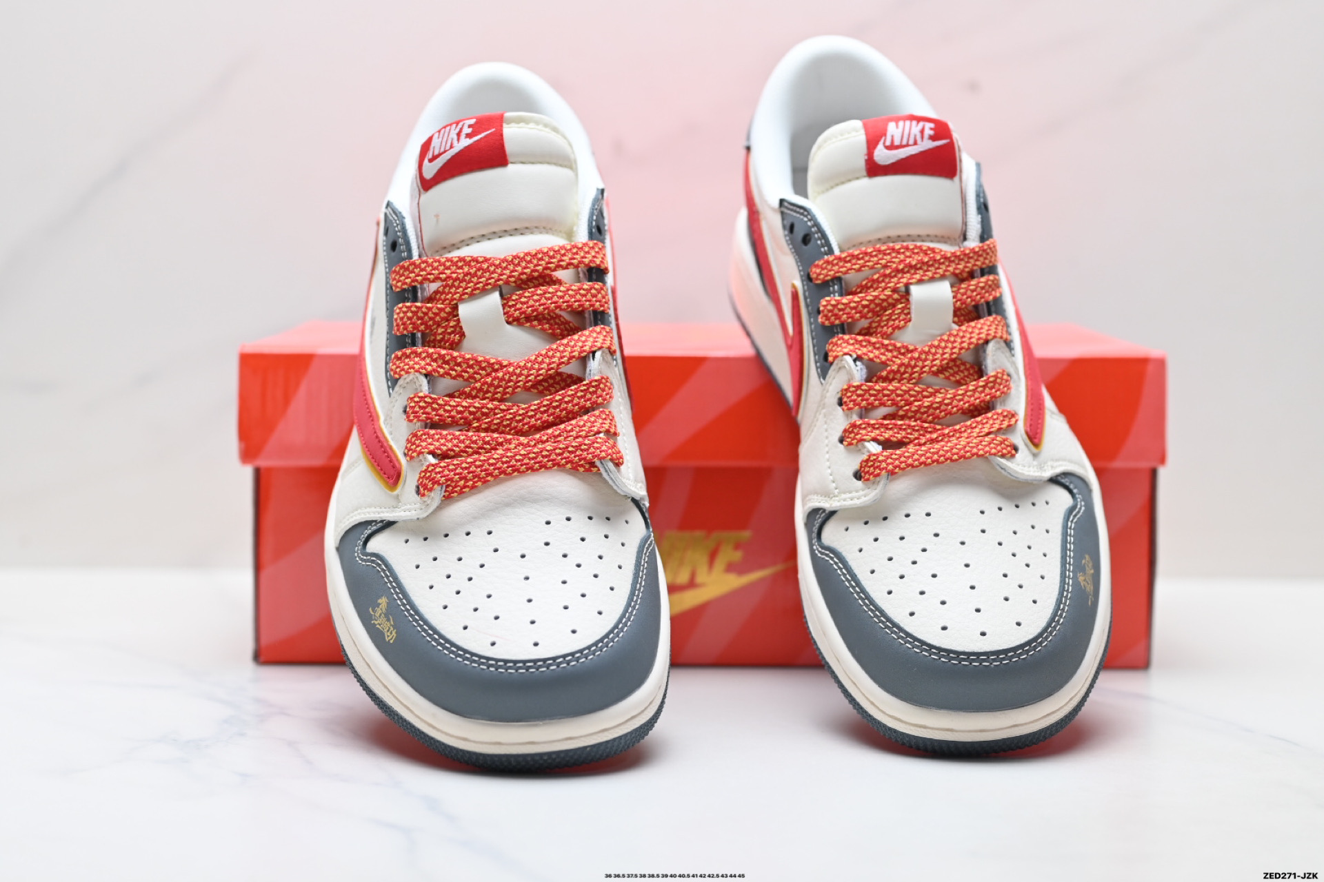 Nike Air Jordan 1 x Travis Scott AJ1倒勾 乔一倒钩 ‘DIY’定制 耐克 低帮文化篮球鞋 JJ2508-104